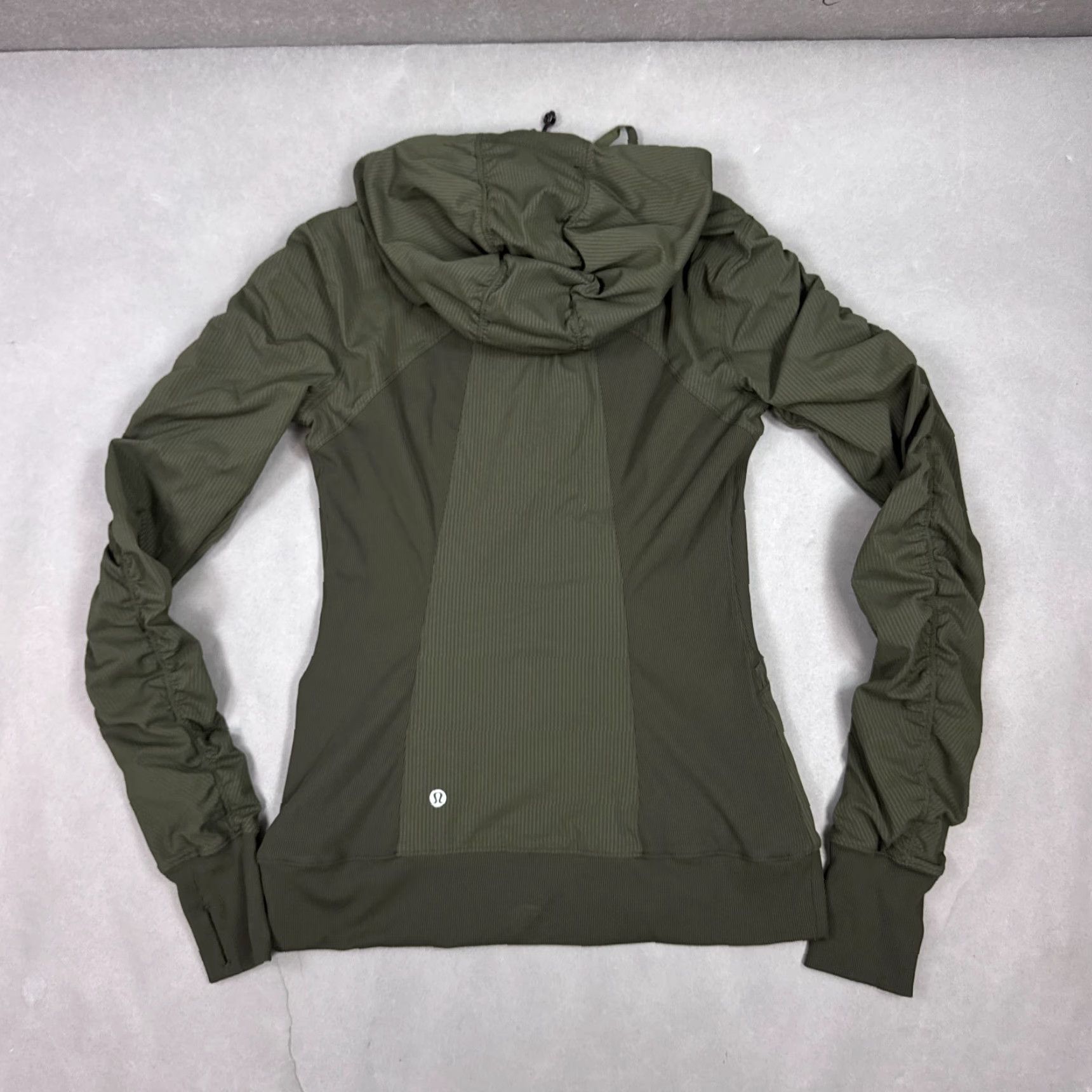 Lululemon Lululemon Jacket Womens 9 Green Dance Studio Reversible Hoodie Train Running Gym Shirt Size S / US 4 / IT 40 - 2 Thumbnail