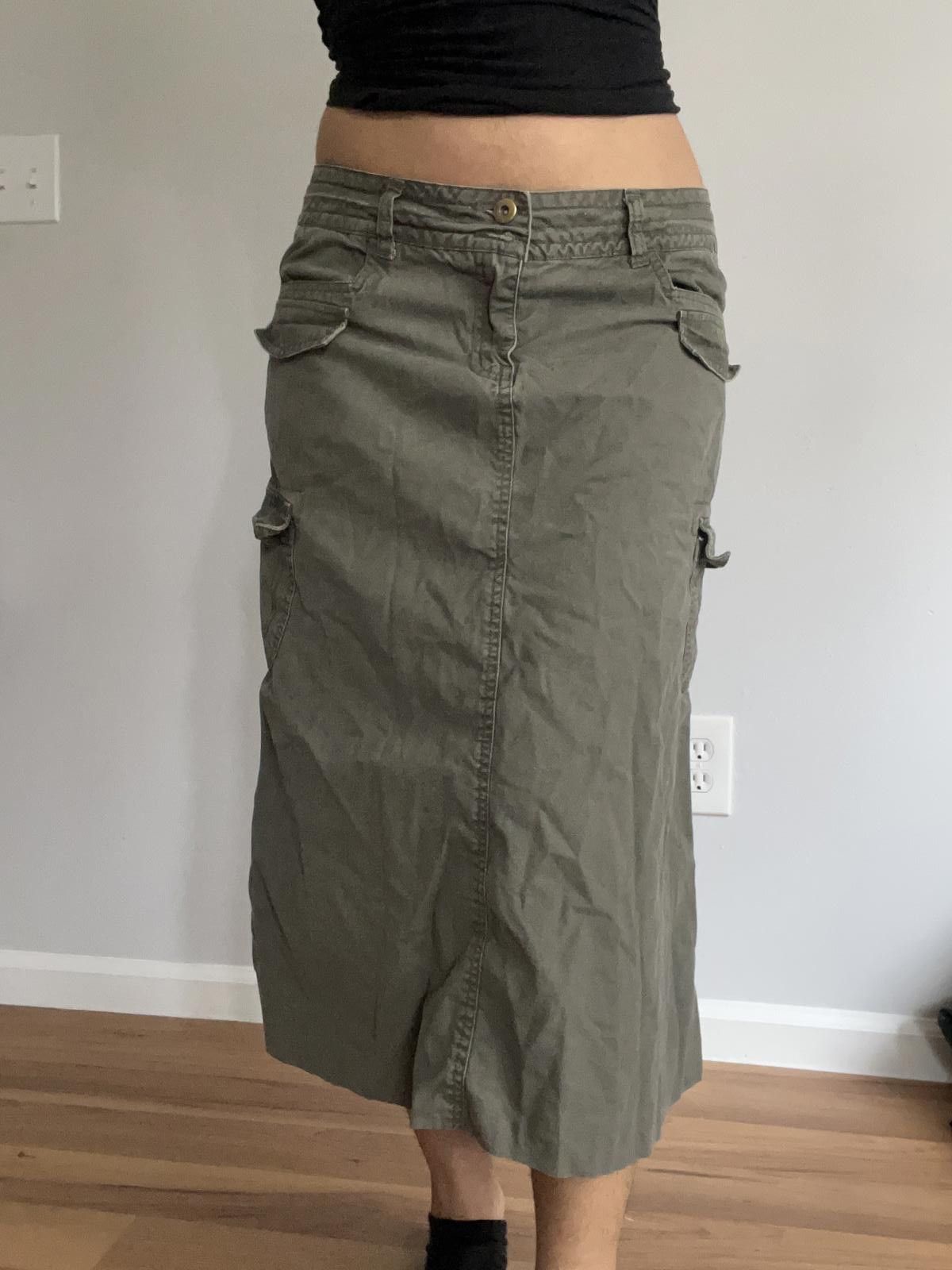 Other Women’s midi green cargo skirt Size 30" / US 8 / IT 44 - 8 Thumbnail
