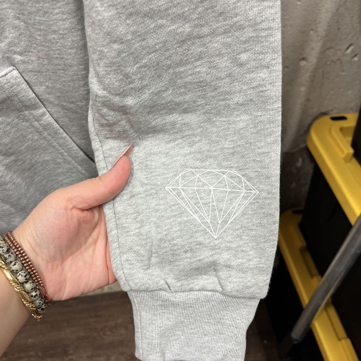 Diamond Supply Co. Diamond Skateboards Gray White Logo Pullover Fleece Hoodie Size US L / EU 52-54 / 3 - 5 Thumbnail