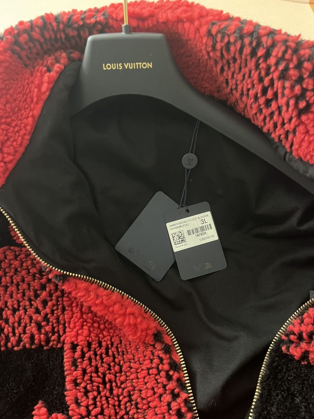 Louis Vuitton Louis Vuitton Damier Fleece Blouson Red Plaid Size US XXL / EU 58 / 5 - 5 Thumbnail