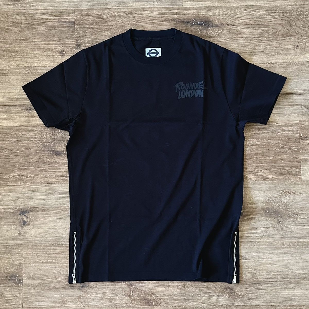 Roundel London Roundel London Zip T-shirt Size US L / EU 52-54 / 3 - 1 Thumbnail