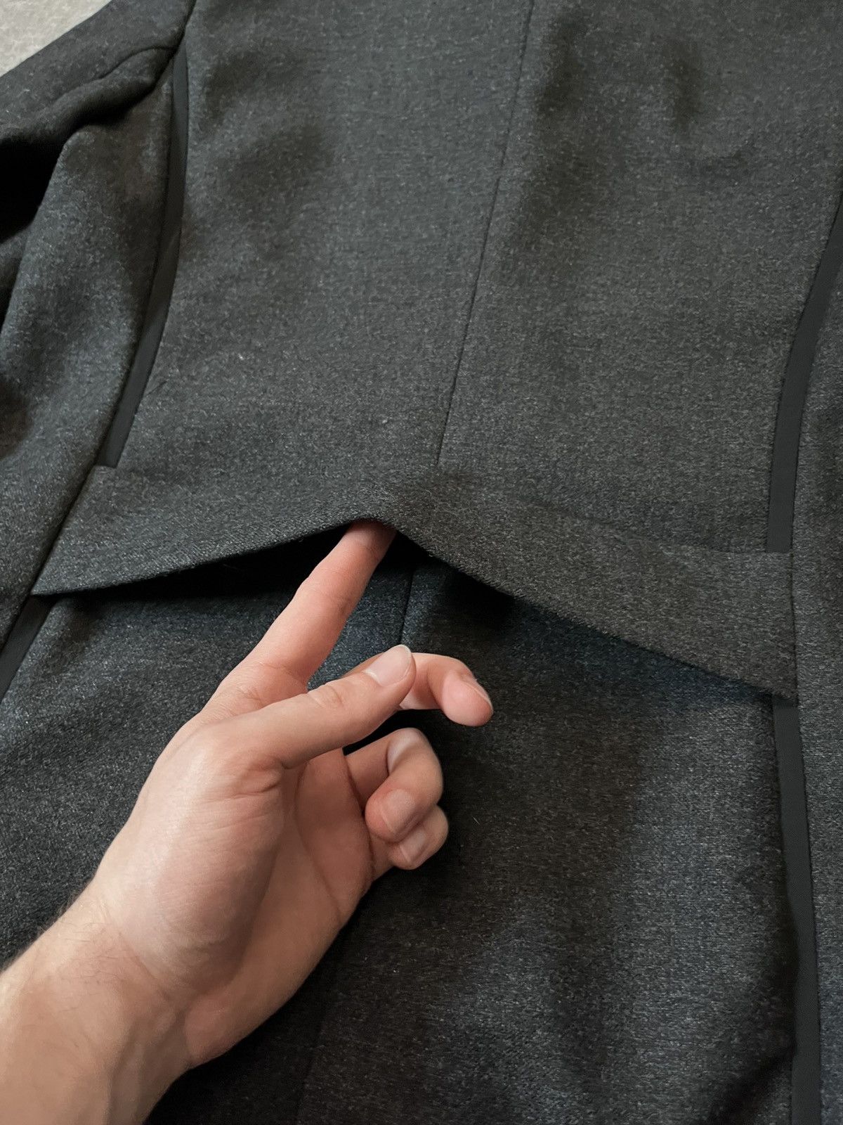 Prada Prada Vintage women wool coat nylon grey 90s Size M / US 6-8 / IT 42-44 - 8 Thumbnail