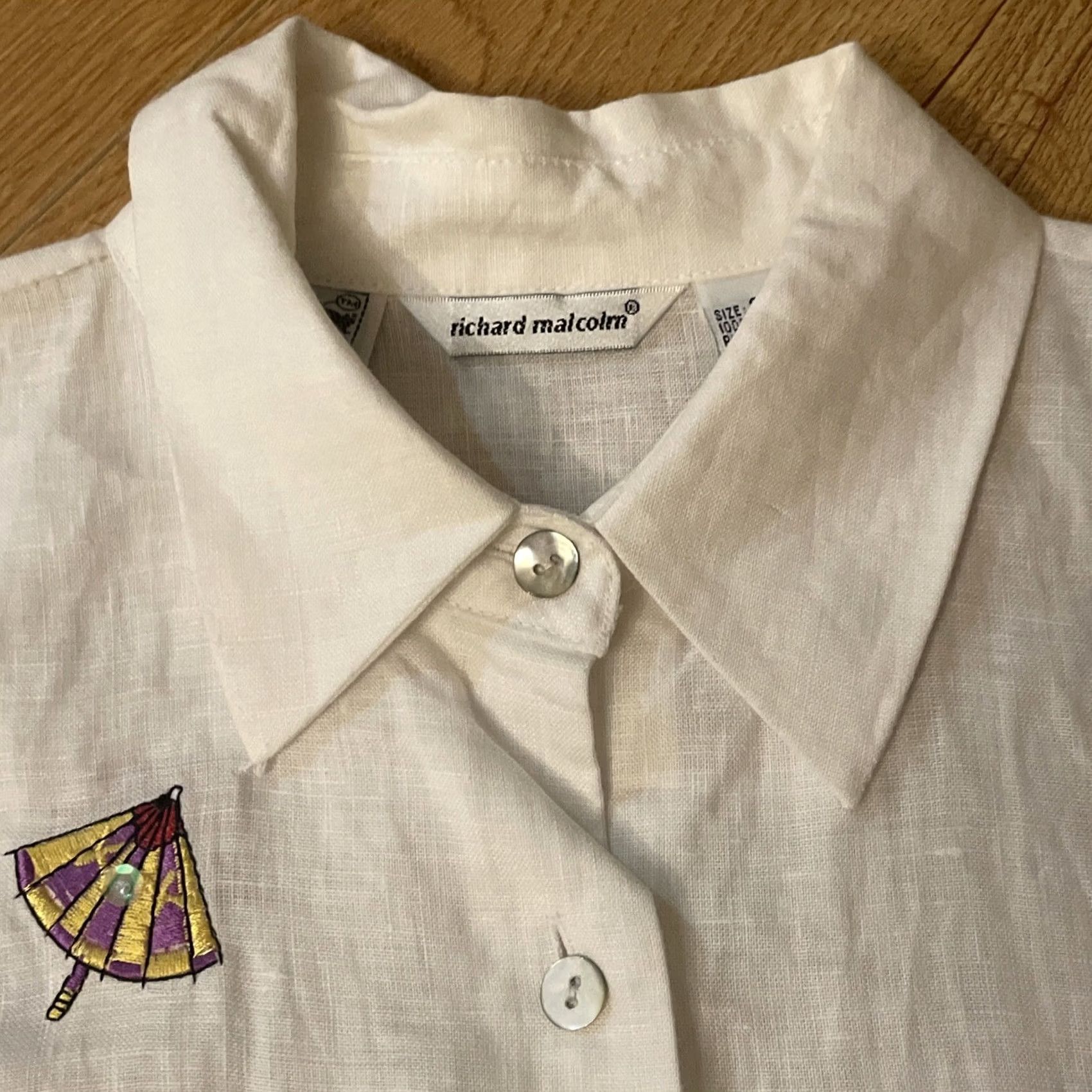 Vintage VINTAGE Richard Malcolm Irish Linen Shell Button White Embroidered Parasol Umbrella Shirt Women S White Embroidered Shell VTG Patrick Size S / US 4 / IT 40 - 4 Thumbnail