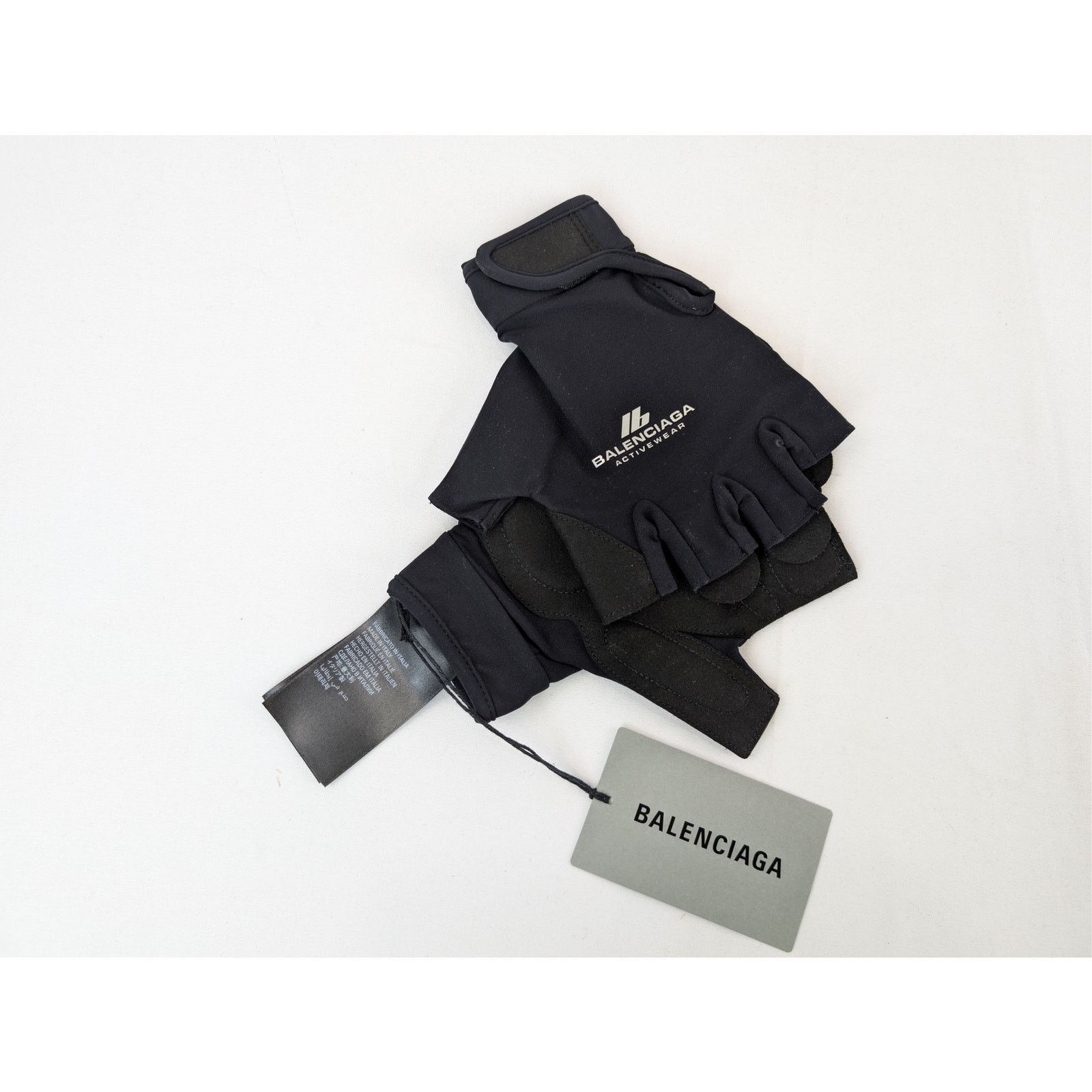 Balenciaga o1rshd1 Size: M / Activewear Open Finger Gloves in Black Size ONE SIZE - 8 Thumbnail