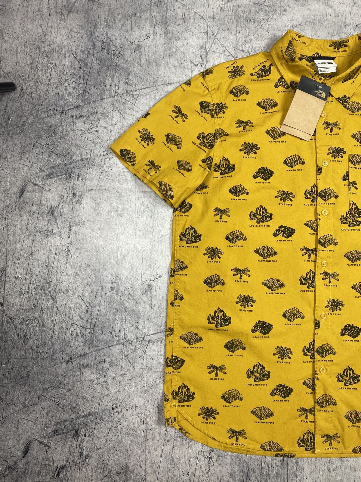 The North Face The North Face Camp Print Button Up Shirt – New With Tags Size US L / EU 52-54 / 3 - 3 Thumbnail