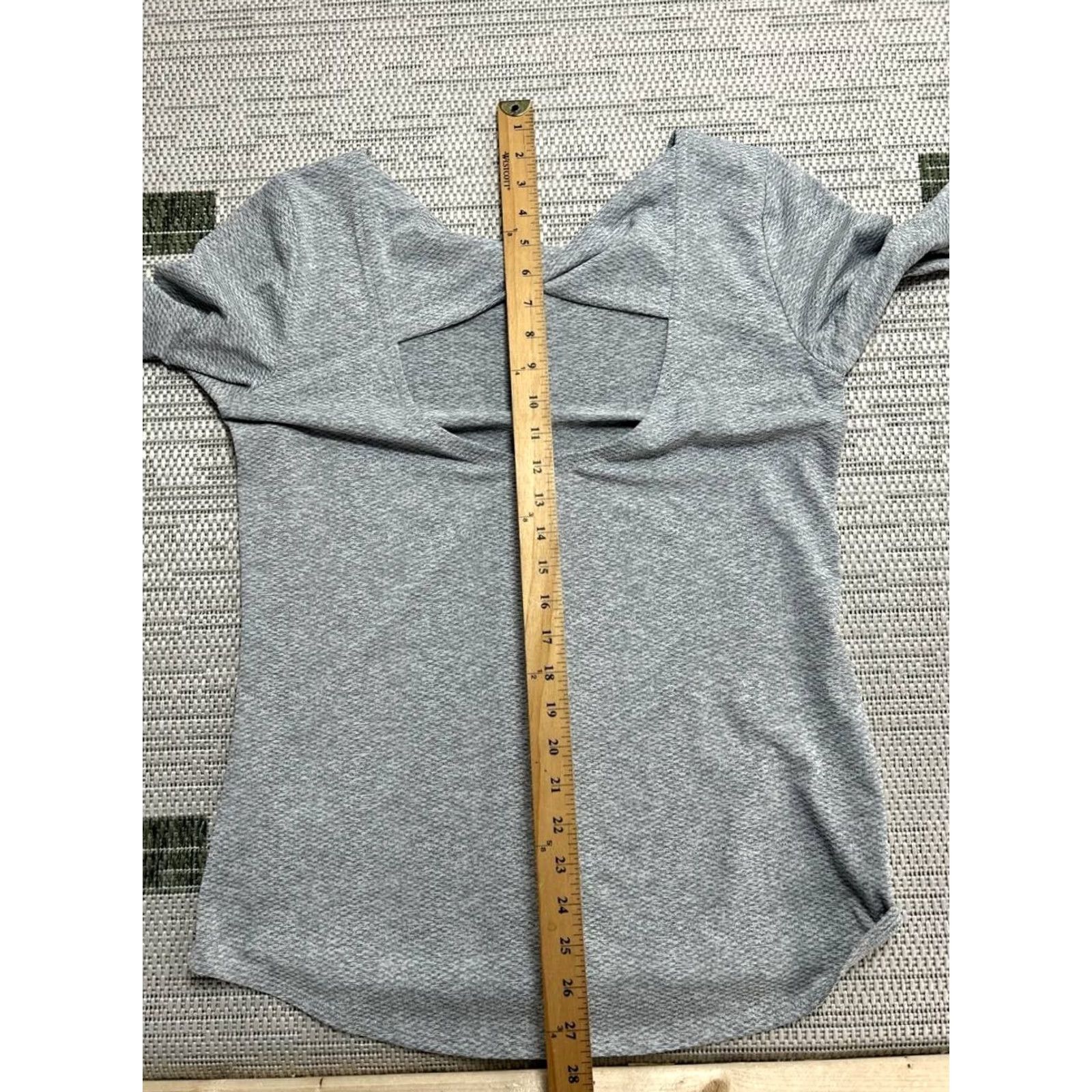 Athleta Athleta Top Womens M Gray Knit Moisture Wicking Athleisure Gym Training Size M / US 6-8 / IT 42-44 - 7 Thumbnail