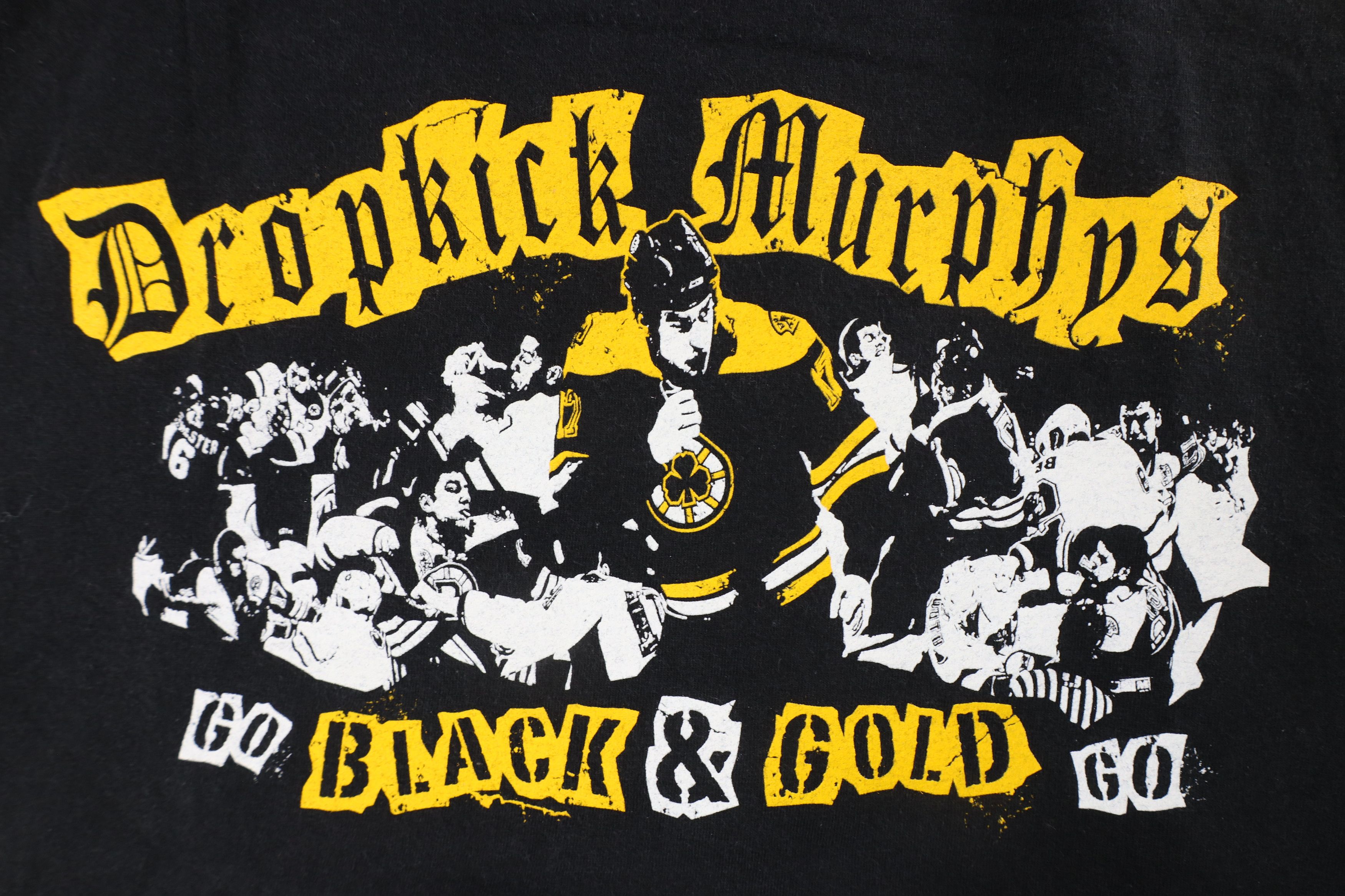 Vintage Vintage Y2K 2003 & Gold Go Dropkick Murphys Band T-Shirt USA Size US XL / EU 56 / 4 - 4 Thumbnail