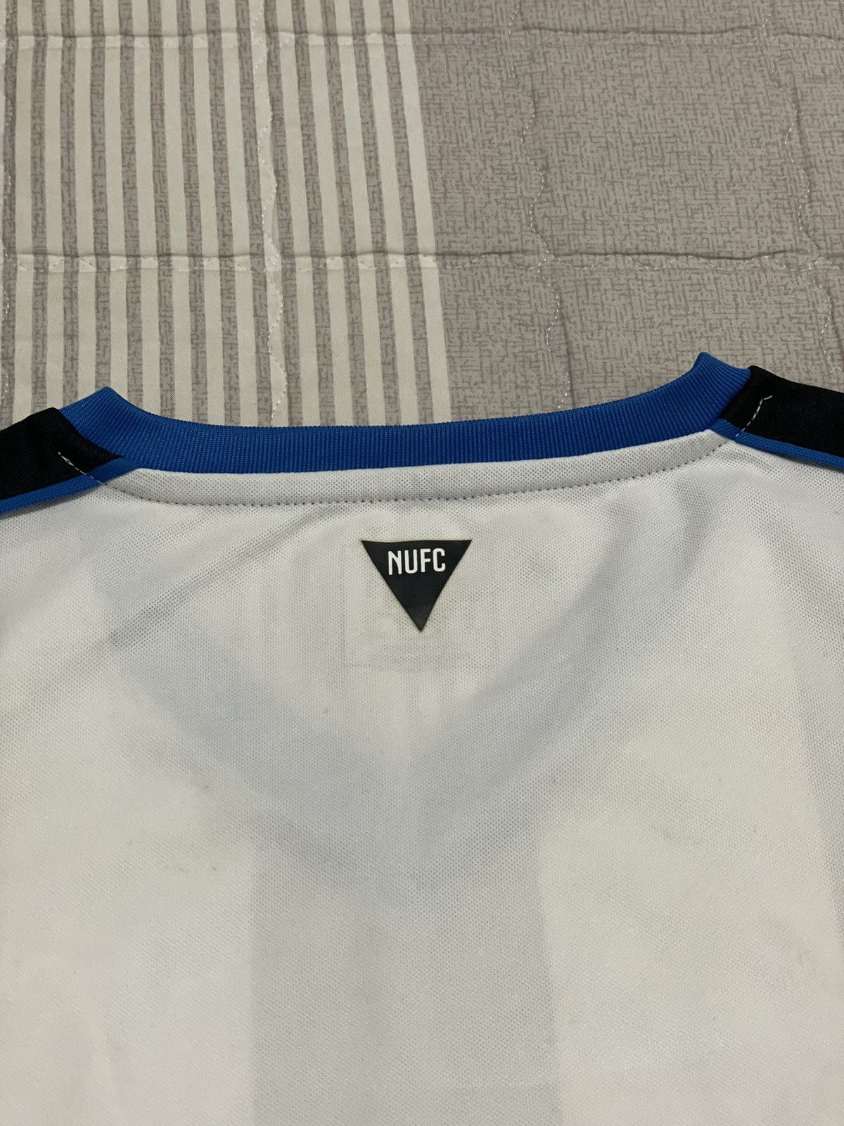 Puma Newcastle united Size US M / EU 48-50 / 2 - 7 Thumbnail