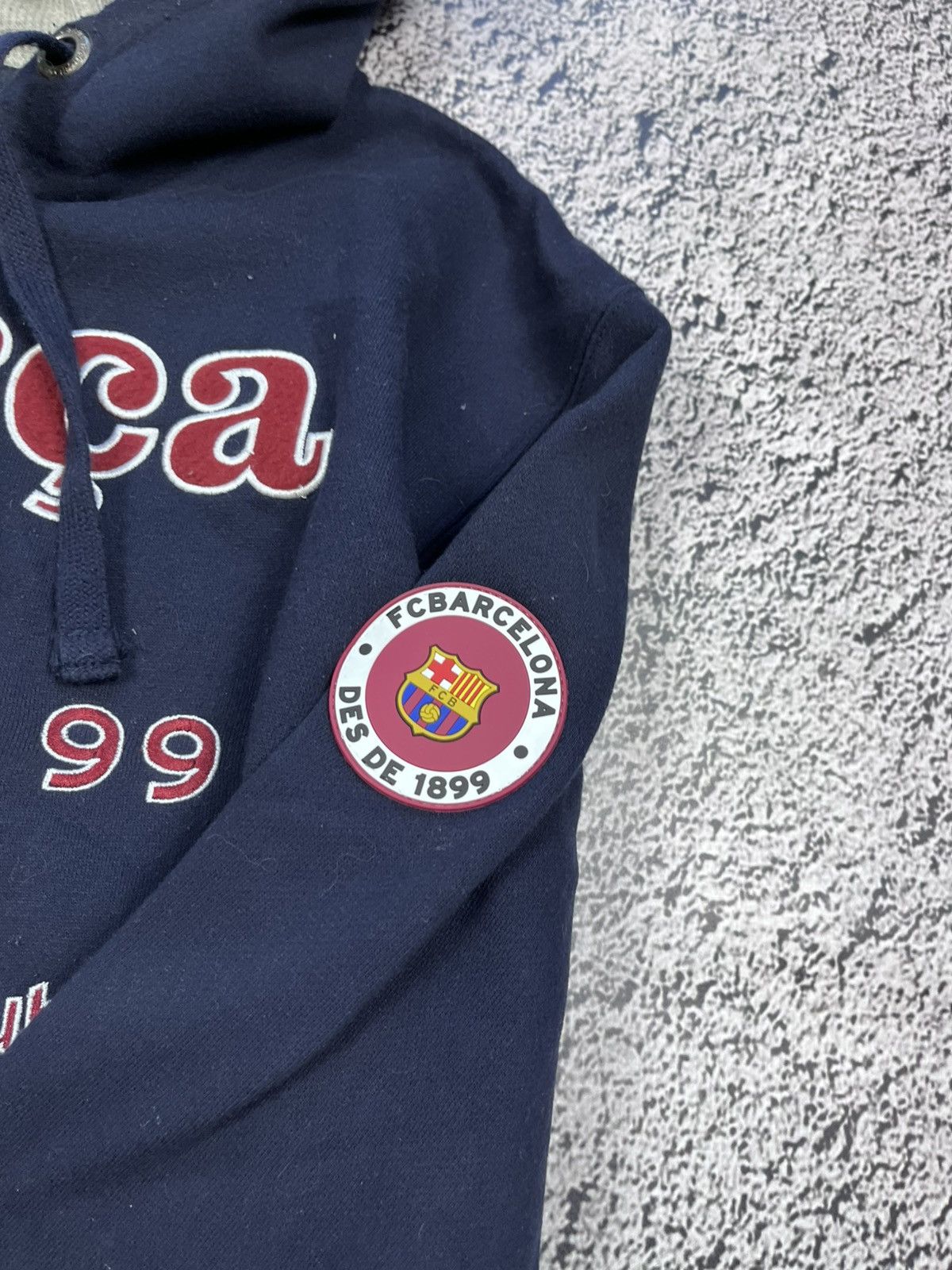 Vintage Vintage Barca logo hoodie Fc Barcelona size L Size US L / EU 52-54 / 3 - 7 Thumbnail
