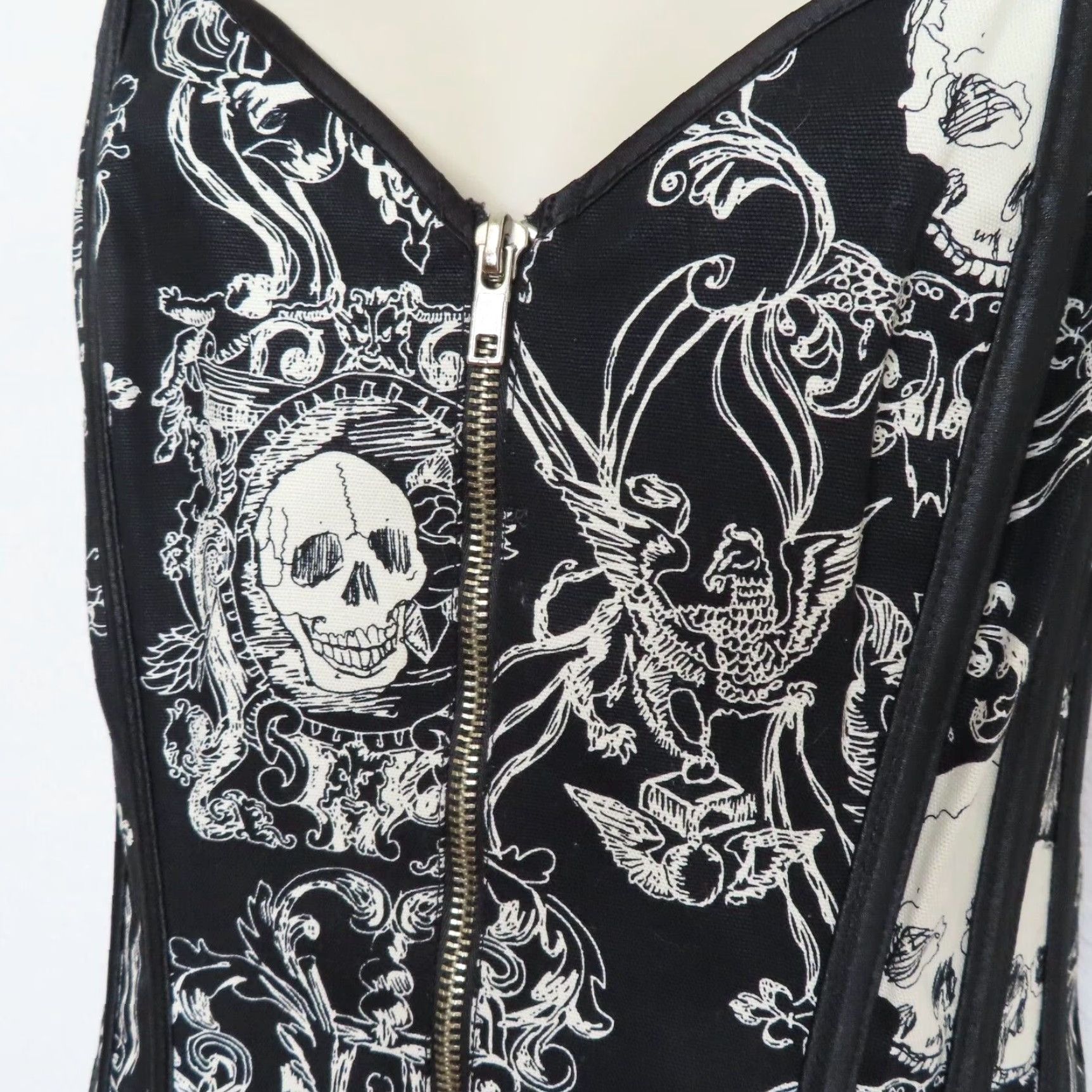 Vintage VINTAGE Shirley of Hollywood Skullduggery 36 Womens Skull Black Lace Up Corset Sexy Top Size XS / US 0-2 / IT 36-38 - 3 Thumbnail