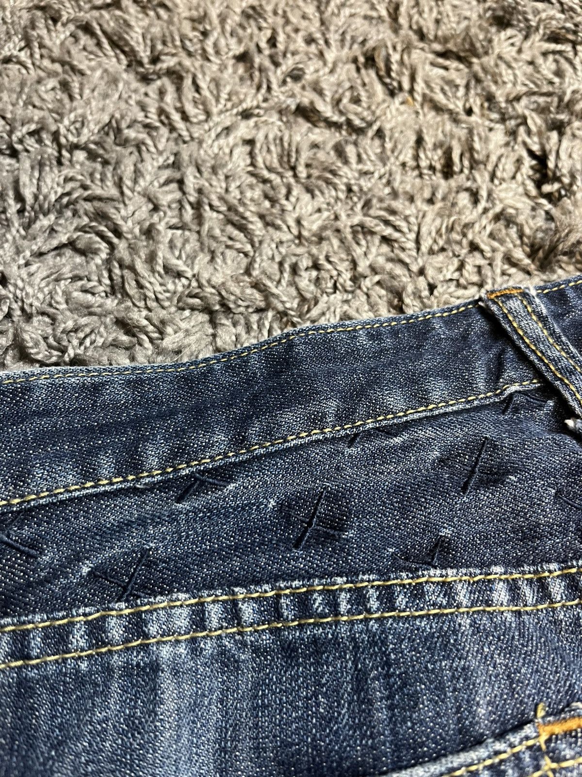 Japanese Brand RARE Kaws OriginalFake Levi's Denim Y2K Baggy Rap Pants Size US 31 - 5 Thumbnail