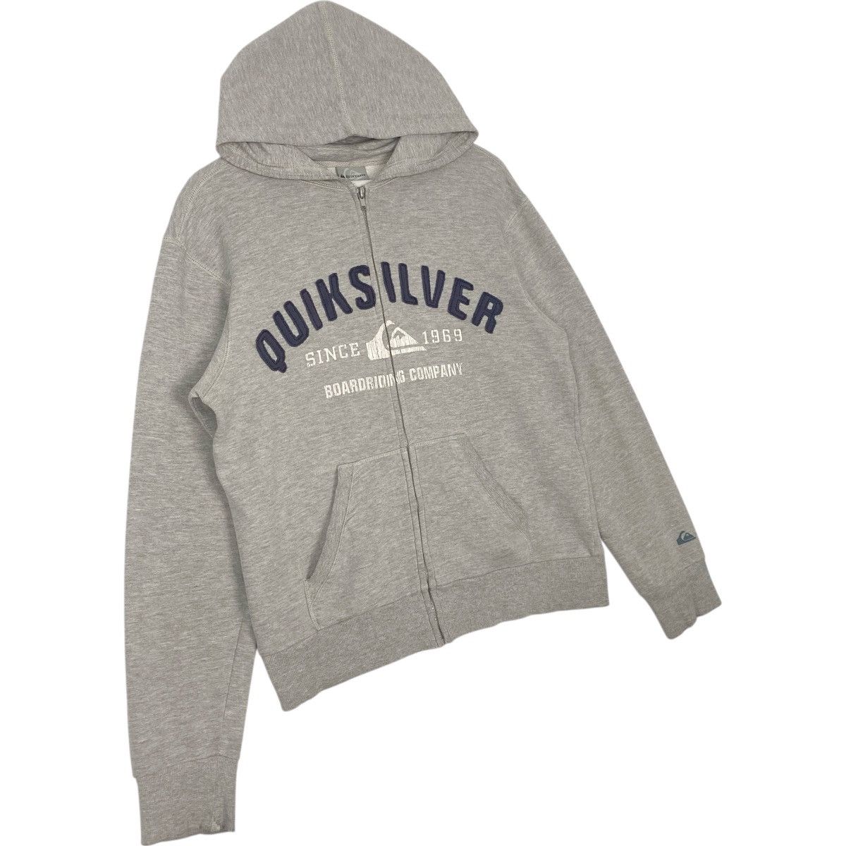 Vintage Vintage Quiksilver Sweatshirt Crewneck Gray Big Logo Size M Size US M / EU 48-50 / 2 - 3 Thumbnail