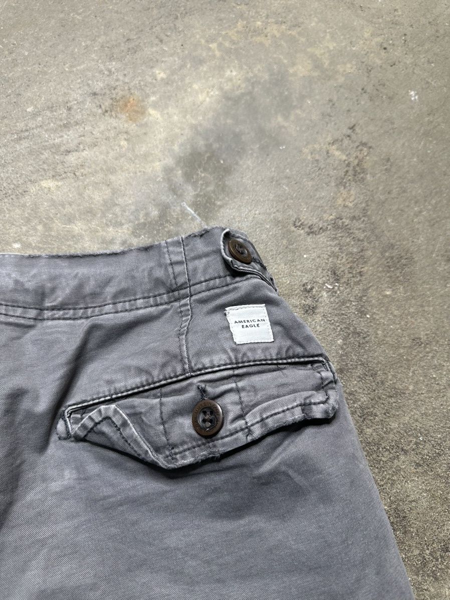 American Eagle Outfitters American Eagle cargo shorts Size US 34 / EU 50 - 3 Thumbnail