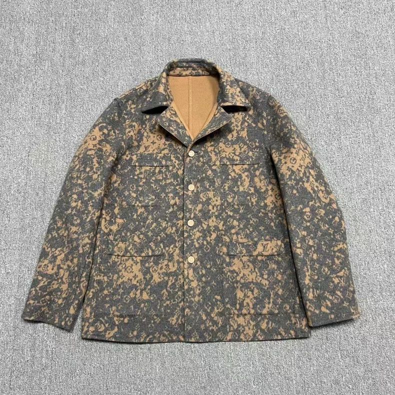 Louis Vuitton Louis Vuitton Camel reversible camouflage cashmere coat Size US L / EU 52-54 / 3 - 3 Thumbnail