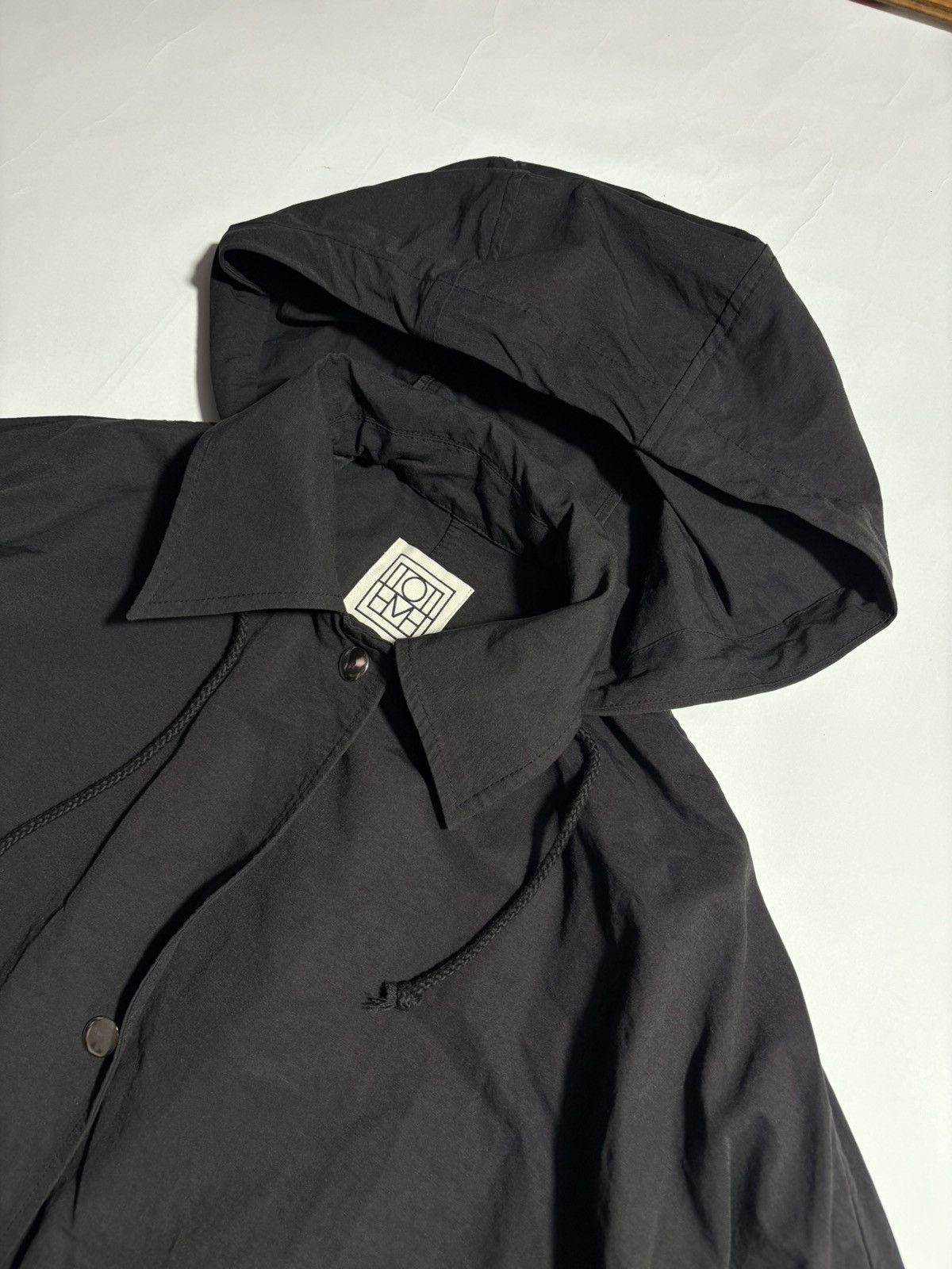 Toteme TOTEME DRAWSTRING HOODED MID-LENGHT TRENCH COAT Size M / US 6-8 / IT 42-44 - 4 Thumbnail