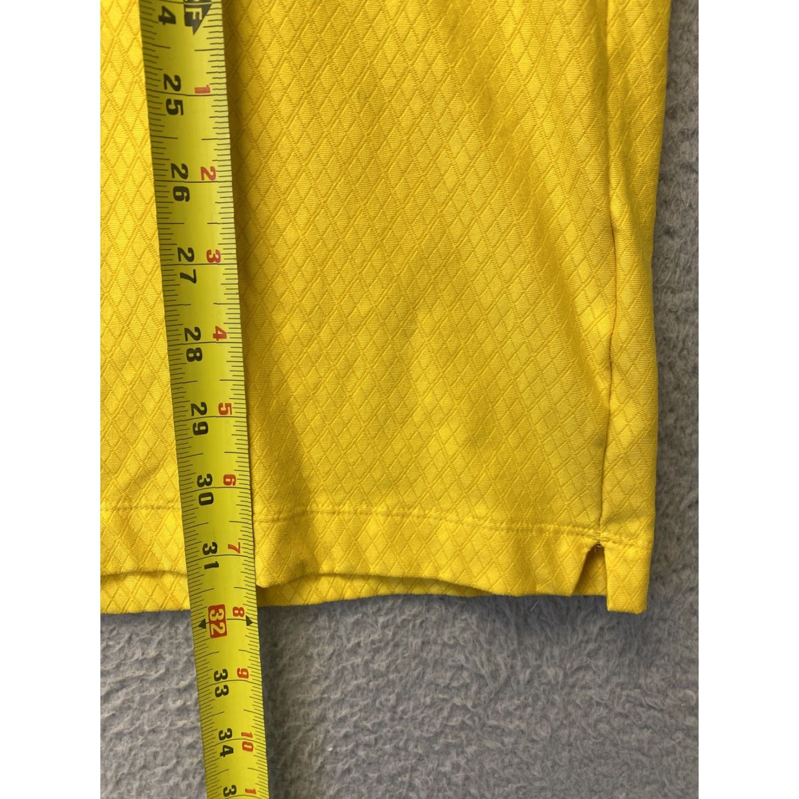 Under Armour Under Armour Polo Golf XL Men's Adult Short Sleeve Yellow Polyester 111-26 / 111-26 Golf Nike Product Line Blue? Size US XL / EU 56 / 4 - 5 Thumbnail
