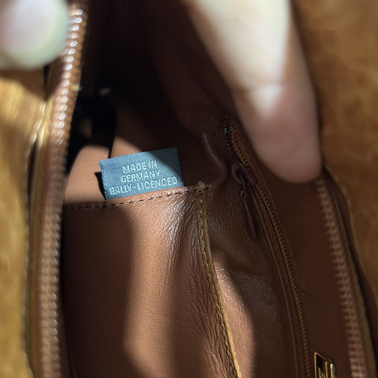Bally × Vintage 🔥RARE🔥BALLY VINTAGE OSTRICH HANDBAG Size ONE SIZE - 13 Thumbnail