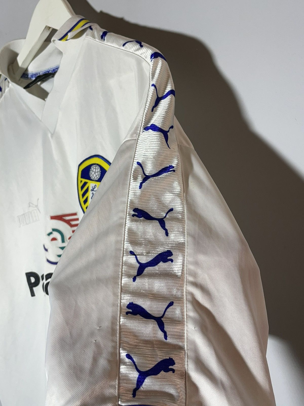 Puma Leeds United Puma 1998/99 Home Vintage Football Shirt Size US XL / EU 56 / 4 - 8 Thumbnail