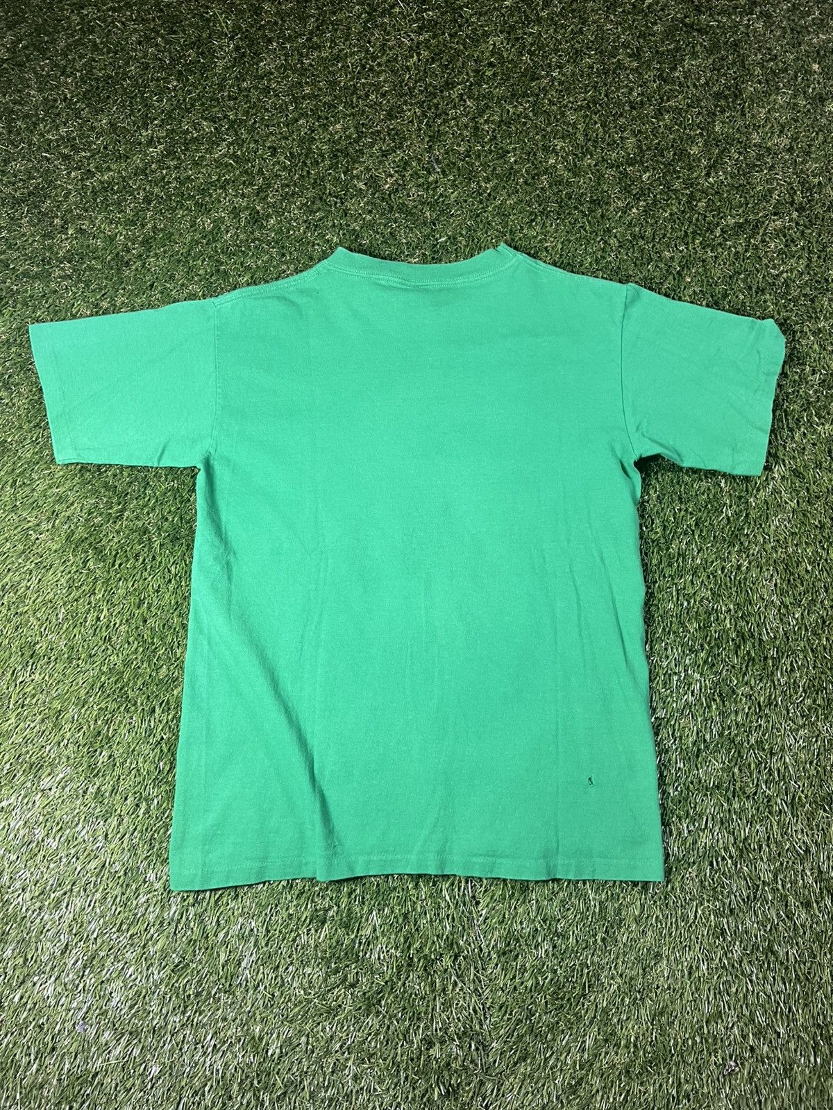 Salem Sportswear Vintage 90s Salem Sports Boston Celtics NBA Reggie Lewis Tee Size US L / EU 52-54 / 3 - 3 Thumbnail