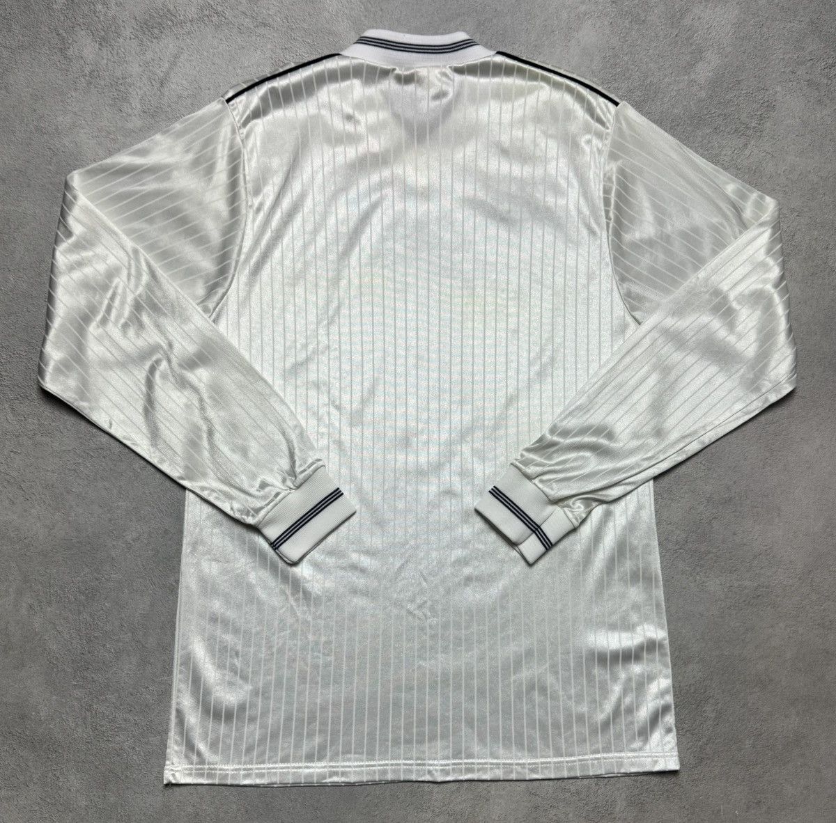 Umbro 1980s Umbro Template Shirt Soccer Jersey Long Sleeve Vintage Size US L / EU 52-54 / 3 - 2 Thumbnail