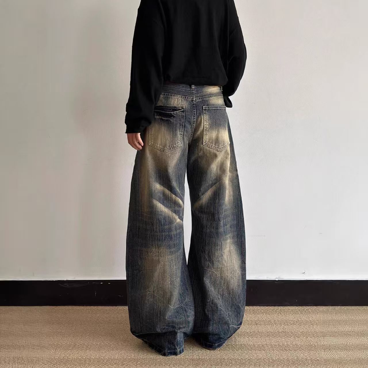 Vintage Men's American Retro Distressed Whiskered Jeans Size US 32 / EU 48 - 4 Thumbnail