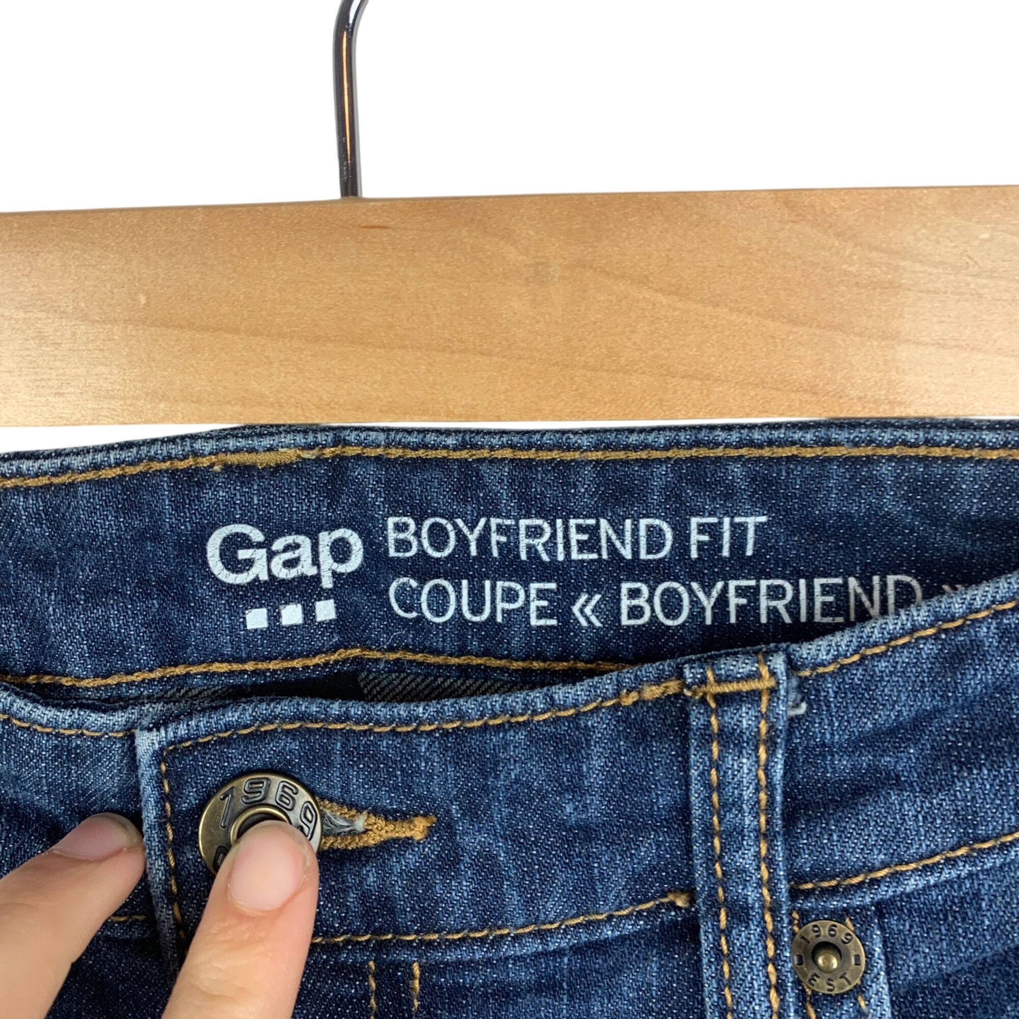 Gap Gap boyfriend cuffed capris fit Womens Jeans size 2 Size 26" / US 2 / IT 38 - 5 Thumbnail