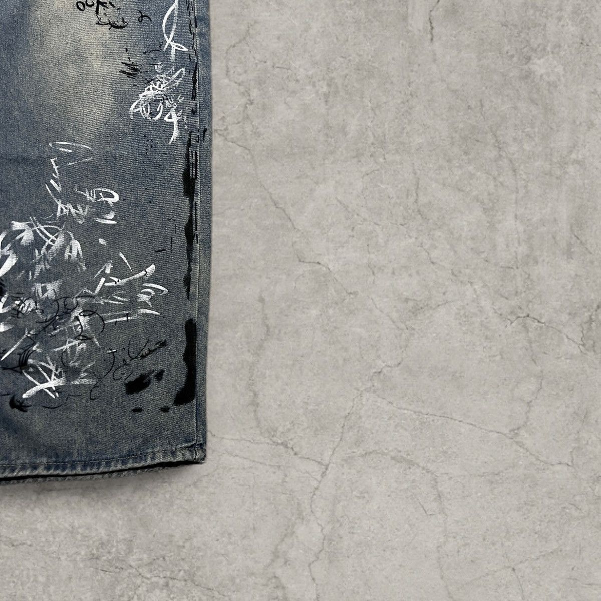 Japanese Brand Cool wide skater Japanese style jeans in faded blue. Size L Size US 34 / EU 50 - 3 Thumbnail