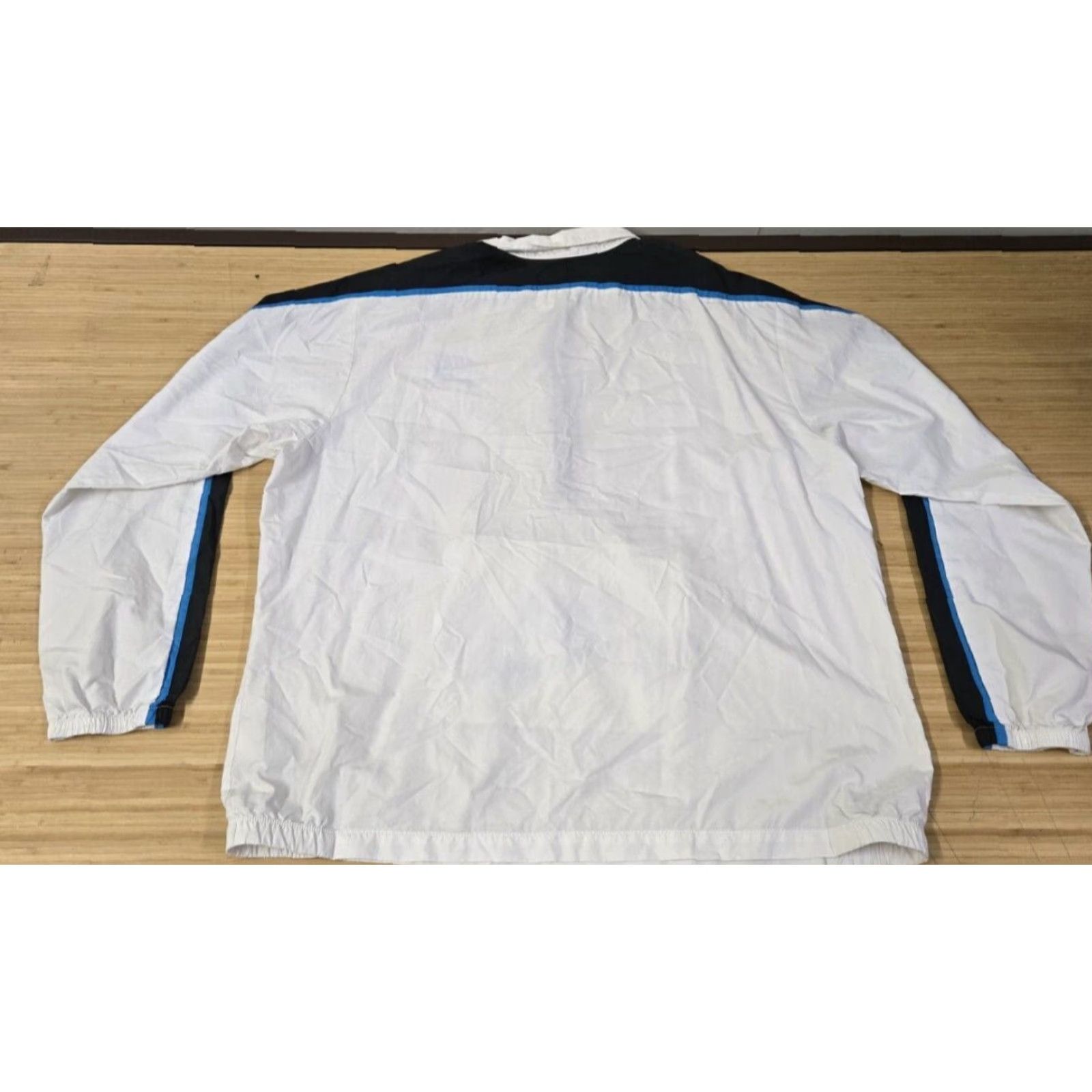 Nike VINTAGE Nike Jacket Mens 2XL Anorak Windbreaker White Nylon Softshell Lightweight Packable Kangaroo Pocket Embroidered Logo Y2K Size US XXL / EU 58 / 5 - 6 Thumbnail