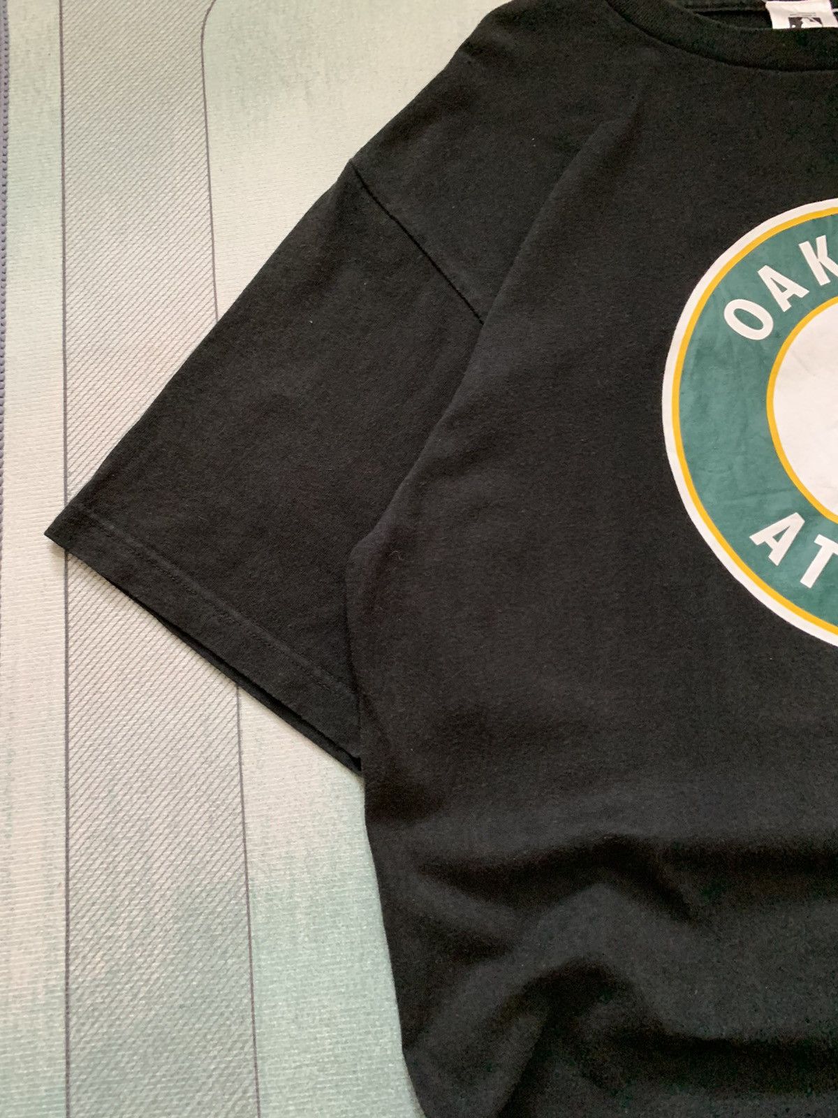 Japanese Brand Vintage Y2K Oakland Athletics Tee Size XL Size US XL / EU 56 / 4 - 4 Thumbnail