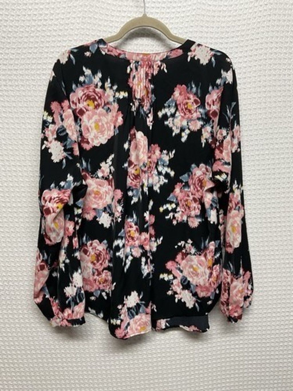 Torrid NWT Torrid Floral V-Neck Button Up Long Sleeve Blouse Women2 Size M / US 6-8 / IT 42-44 - 4 Thumbnail