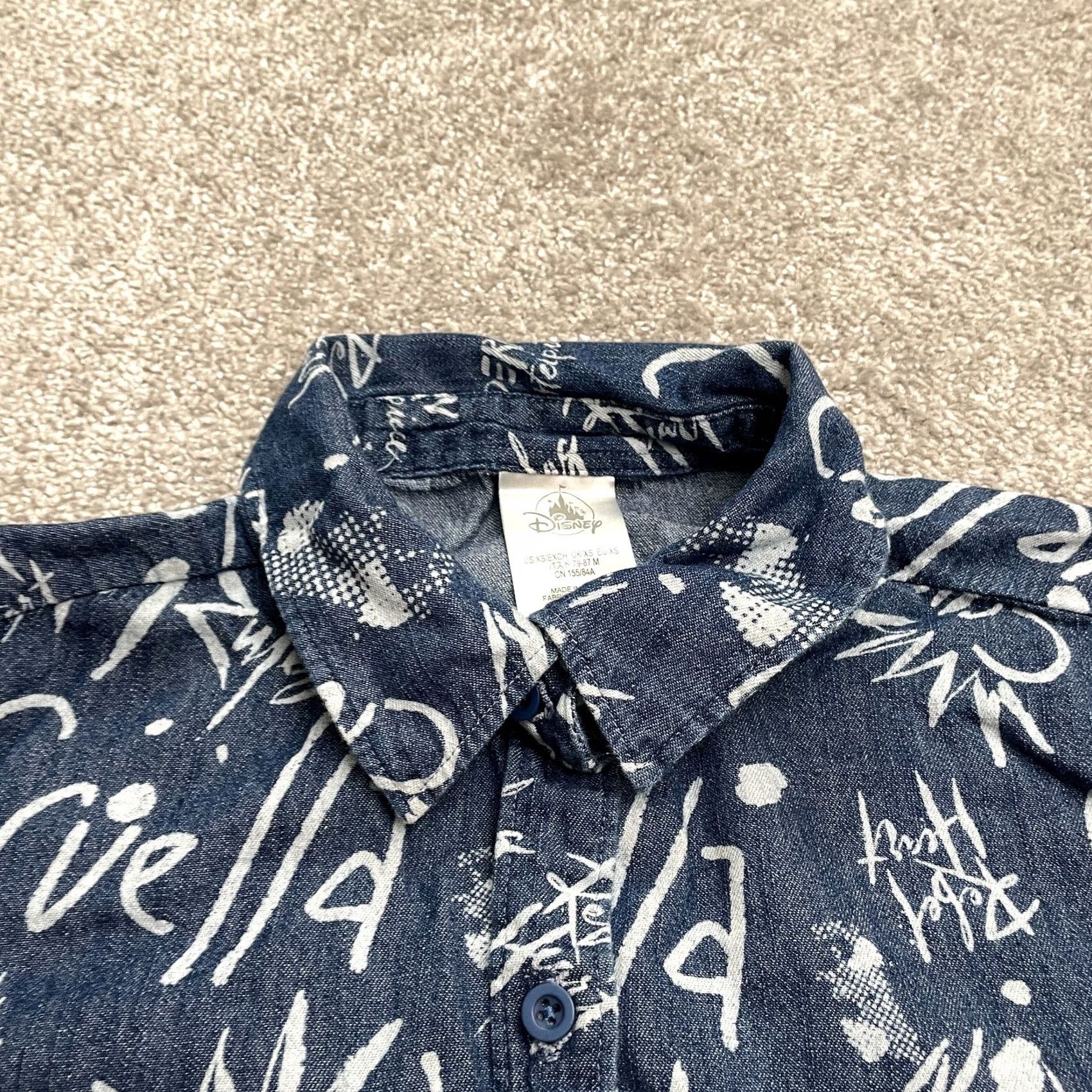 Disney VINTAGE Disney Cruella De Vil Denim Shirt Womens XS Blue Short Sleeve Button Down Size XS / US 0-2 / IT 36-38 - 3 Thumbnail