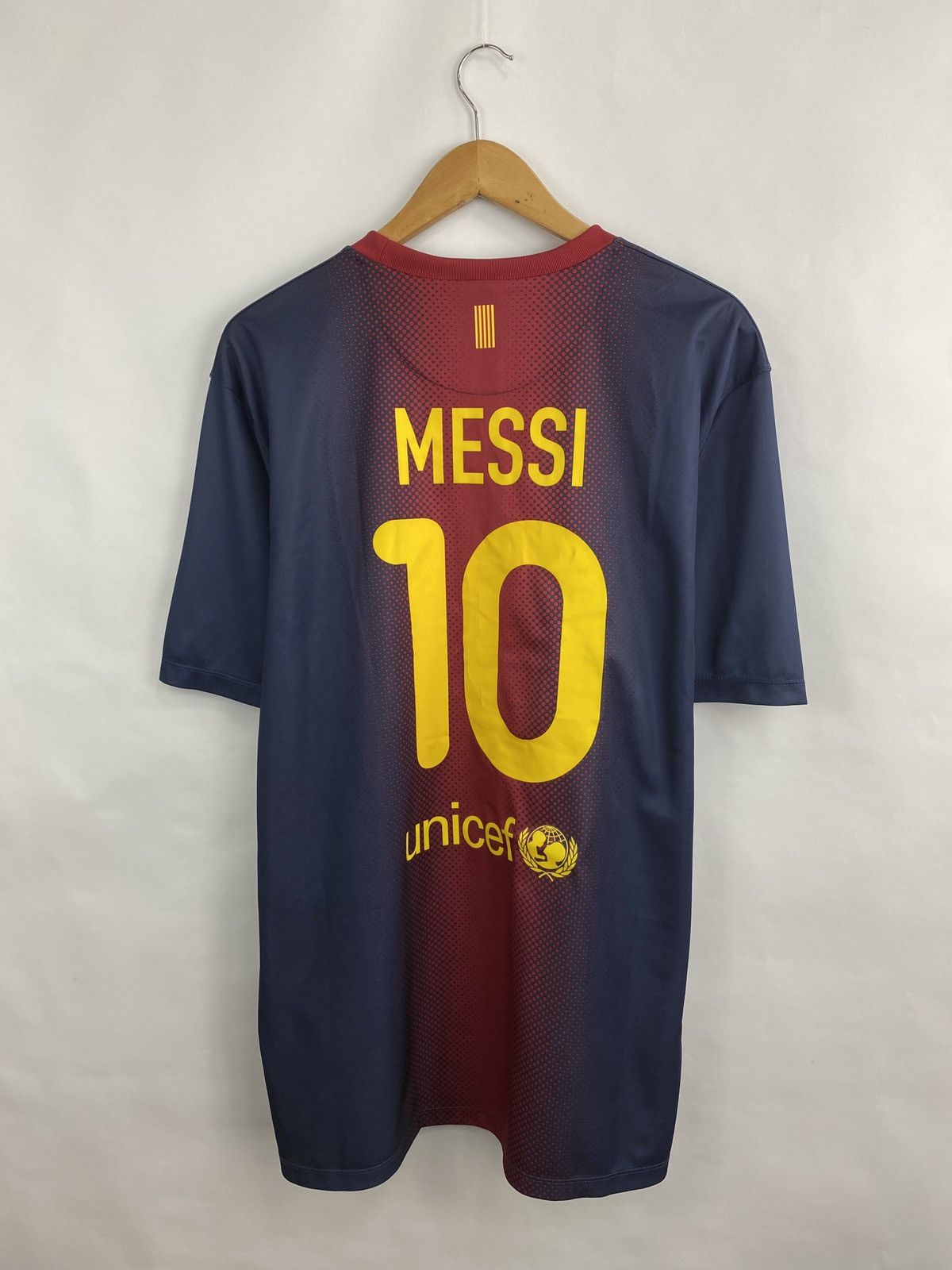 Nike 🇪🇸 Messi F. C. Barcelona 2013 Nike Soccer Jersey t-shirt Size US XL / EU 56 / 4 - 8 Thumbnail