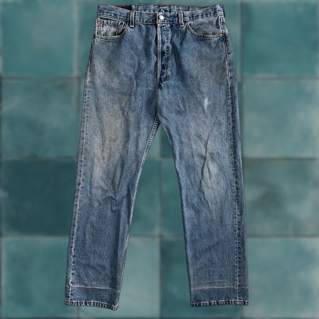 Levi's Levi's 501 Vintage 90s USA Jeans Blue Medium Wash 36x32 Inseam 32 Straight Leg Men’s Regular 34x30 Size US 36 / EU 52 - 1 Thumbnail