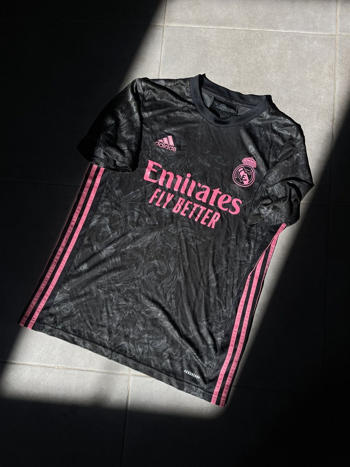 Adidas 2019 Adidas Real Madrid soccer jersey Size US M / EU 48-50 / 2 - 2 Thumbnail