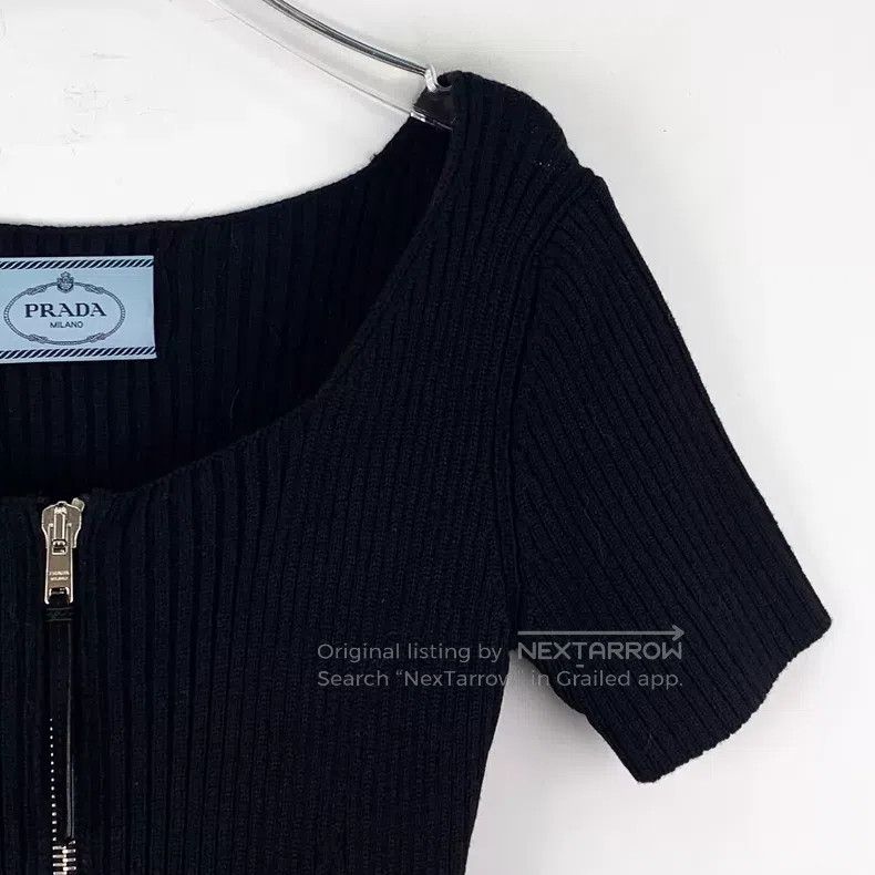 Prada Prada Black wool round-neck short-sleeved knitted stitchin Size XS / US 0-2 / IT 36-38 - 3 Thumbnail