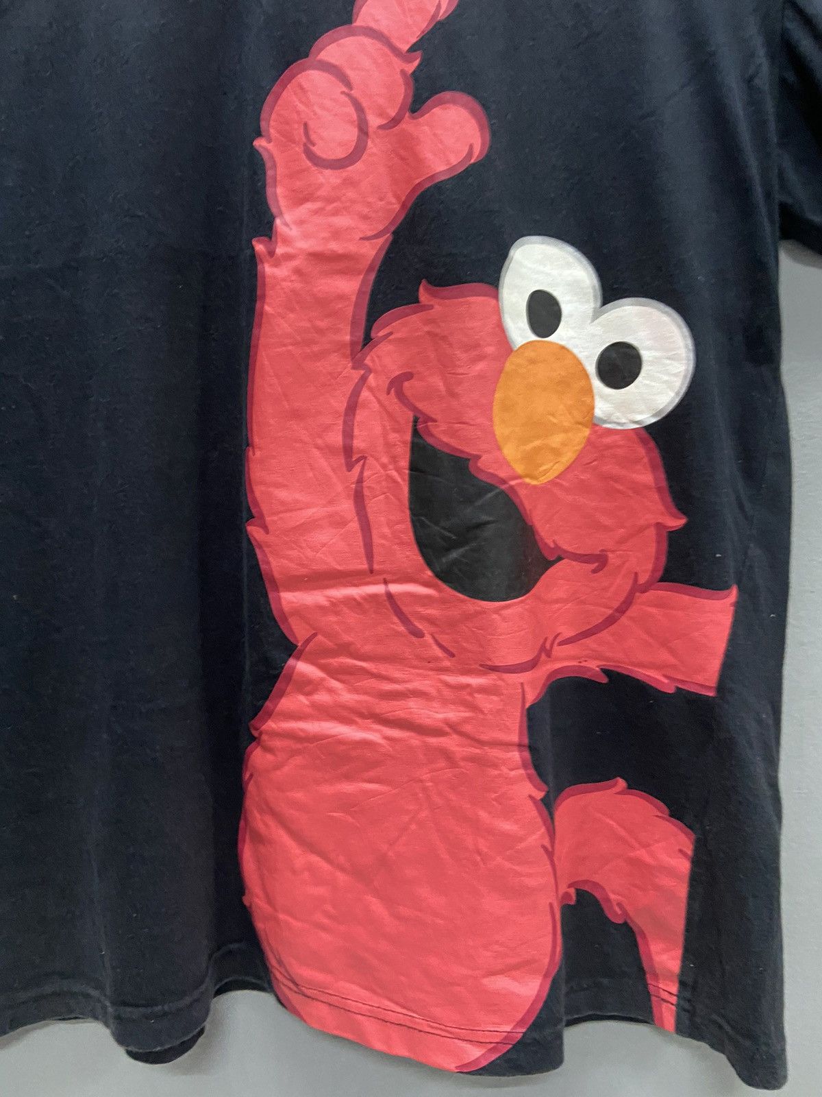 Disney ELMO SESAME STREET BIG PRINT TEE SHIRT Size US XXL / EU 58 / 5 - 7 Thumbnail