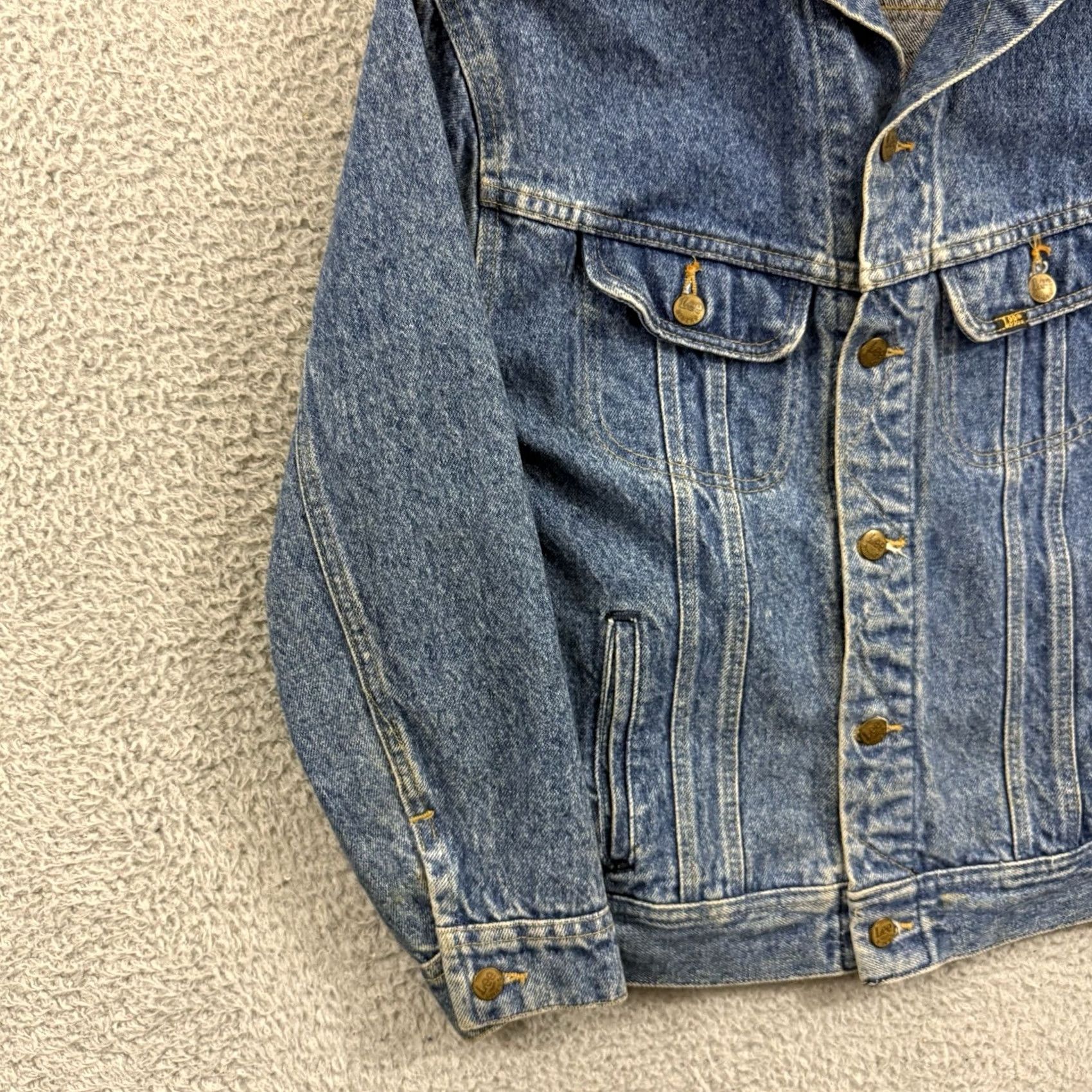 Lee VINTAGE Lee Denim Jacket Women Medium Blue 80s Trucker Distress Jean Western USA Jacket Size 32" / US 10 / IT 46 - 4 Thumbnail