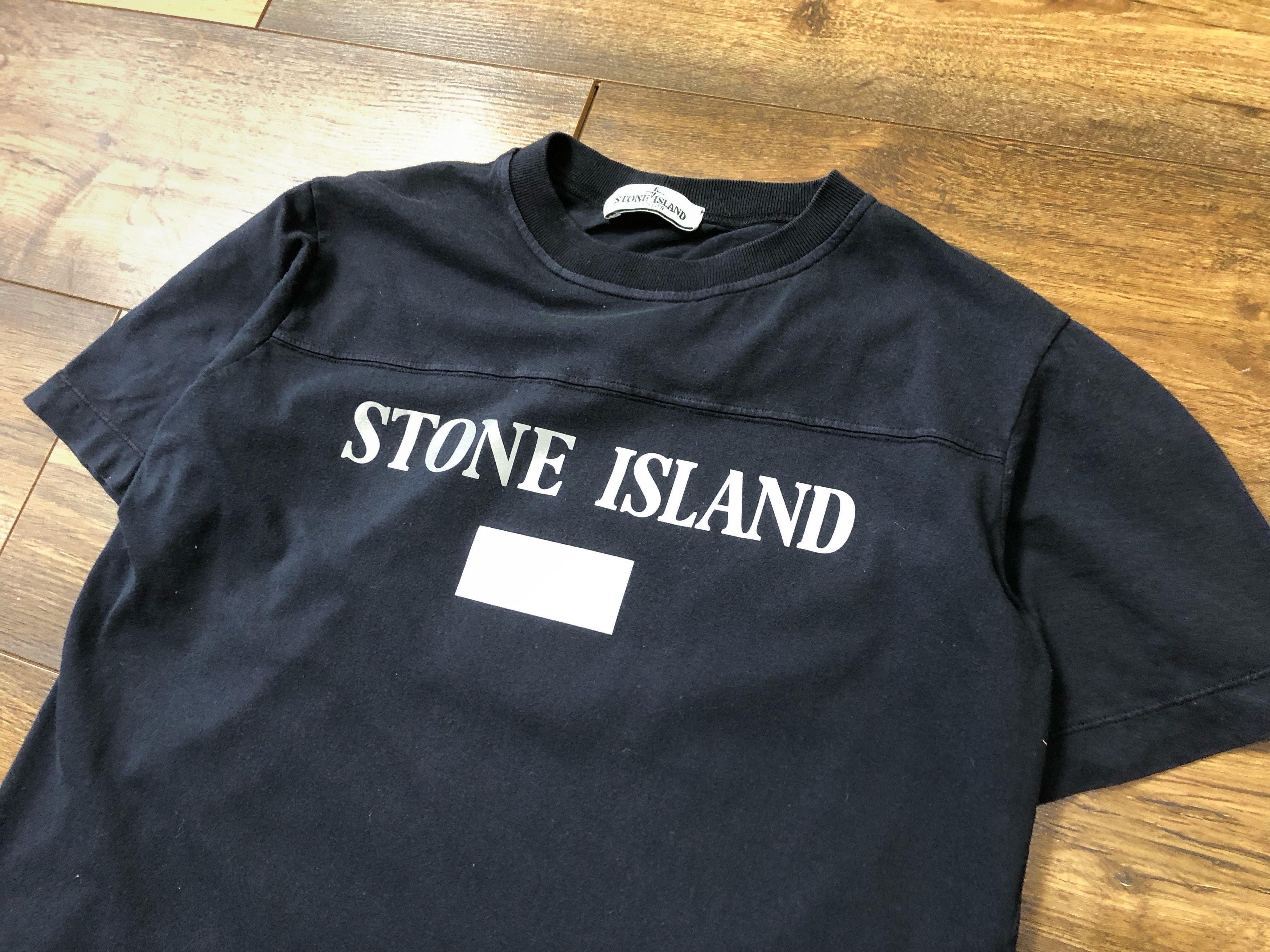 Stone Island Stone Island Junior Reflective logo t-shirt size 14y/170 cm Size US XXS / EU 40 - 2 Thumbnail