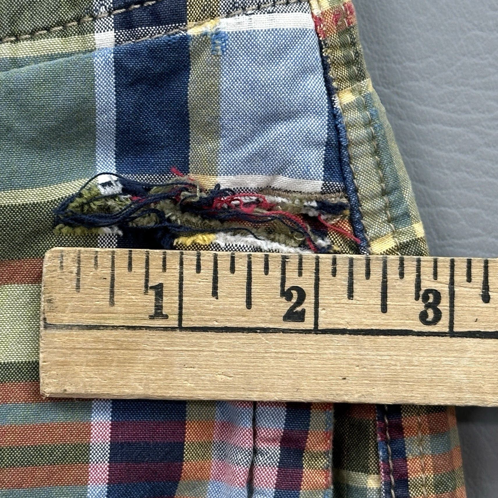 American Eagle Outfitters VINTAGE American Eagle Shorts Mens 30 Plaid Flat Front Chino Casual Y2K Mens Size US 30 / EU 46 - 5 Thumbnail