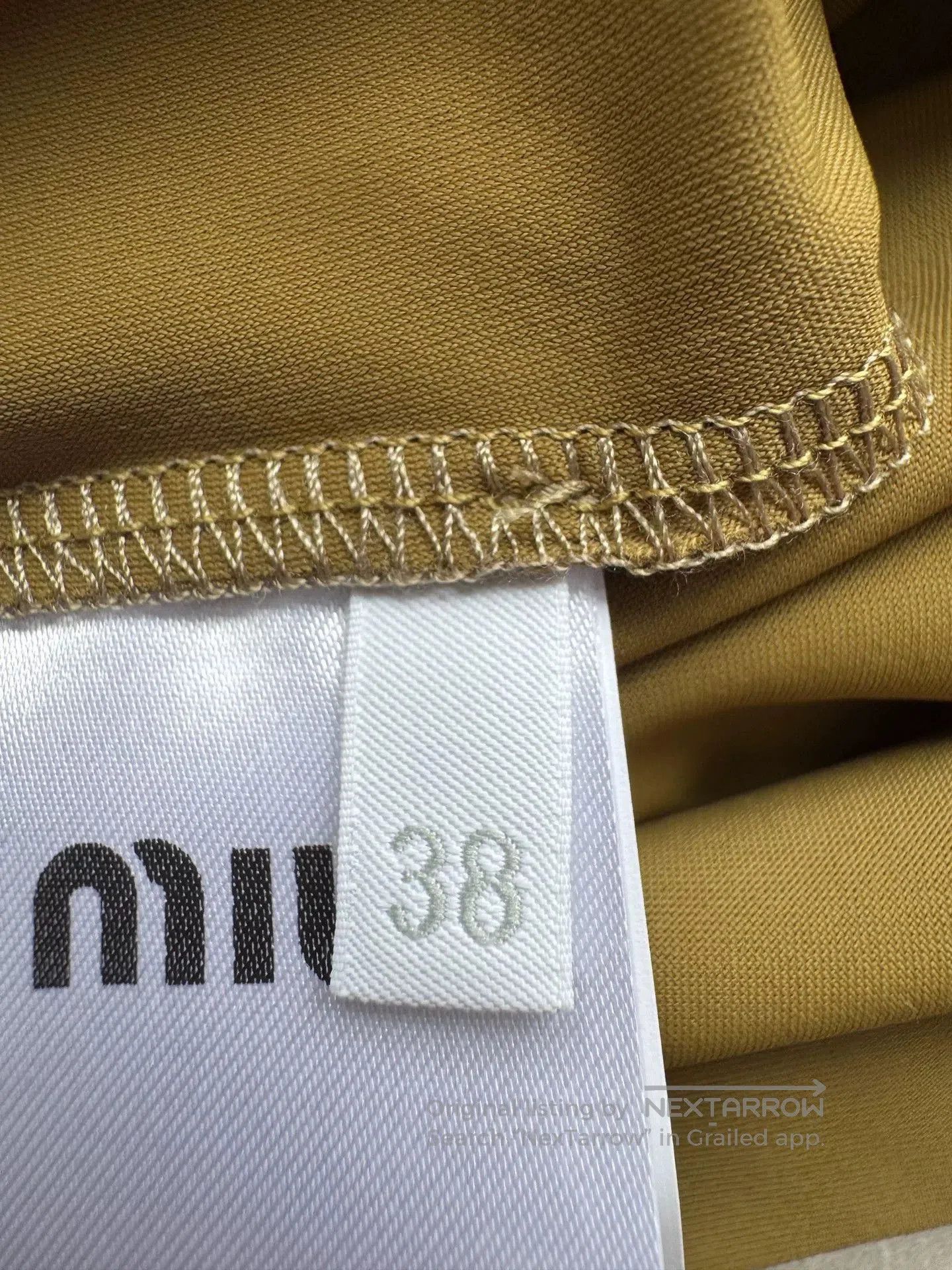 Miu Miu Miu Miu Olive Logo Short-Sleeve T-shirt. Size S / US 4 / IT 40 - 5 Thumbnail