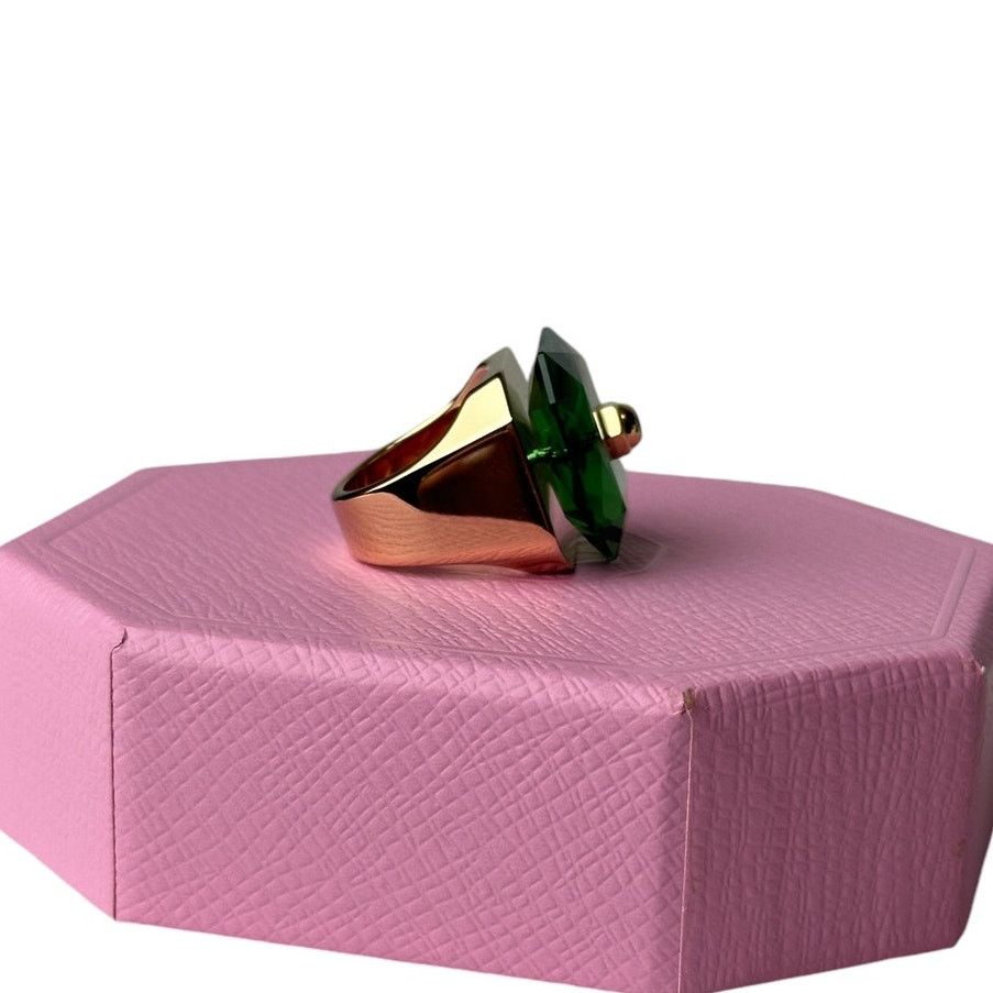 Swarovski Swarovski Numina cocktail ring Octagon cut, Green Size 9 /60 Size ONE SIZE - 6 Thumbnail