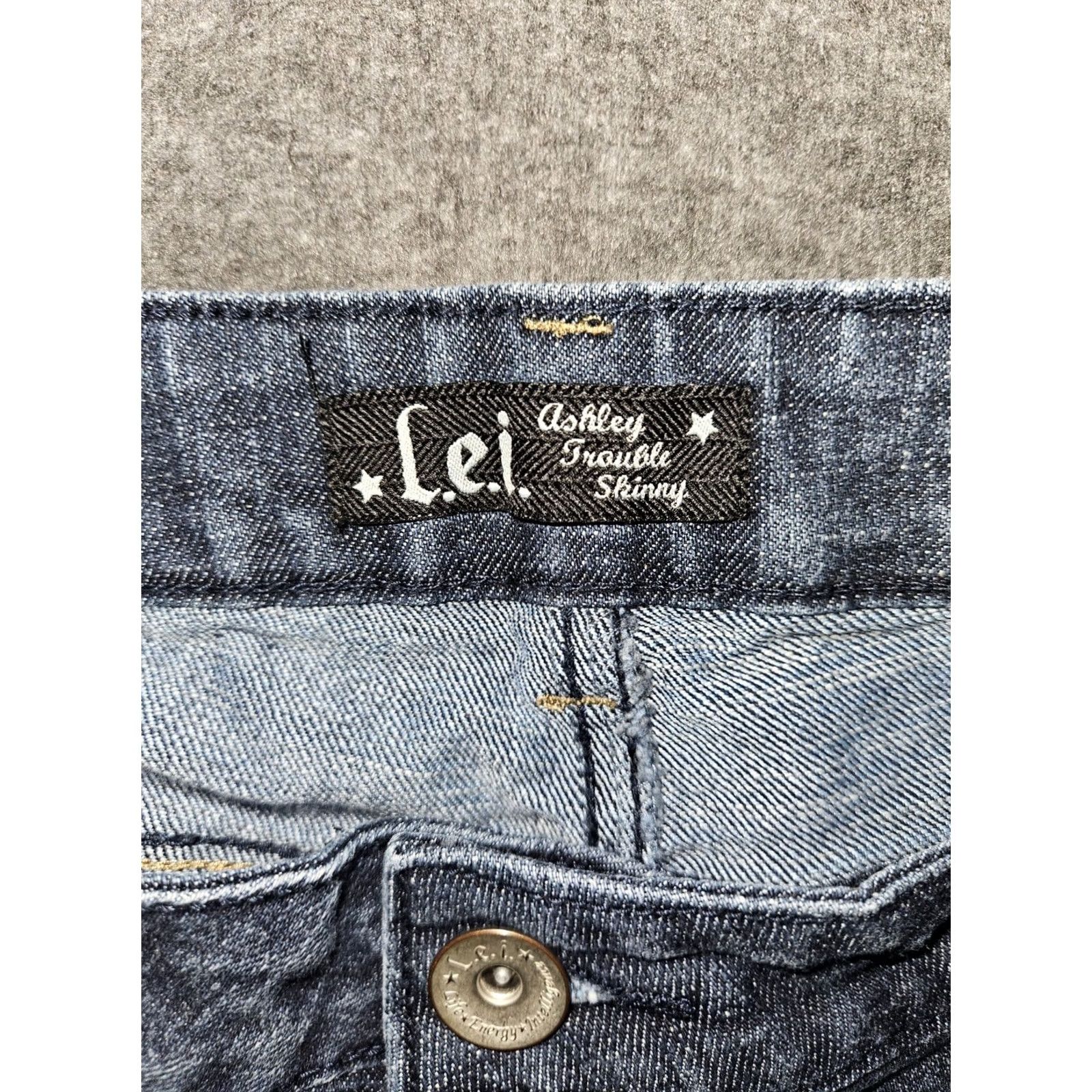 Vintage L.E.I. Ashley Trouble Jeans Skinny Denim 13 Juniors Low Rise Blue Embroidered, 90s Preppy Womens Jeans Size 34" / US 12 / IT 48 - 2 Thumbnail