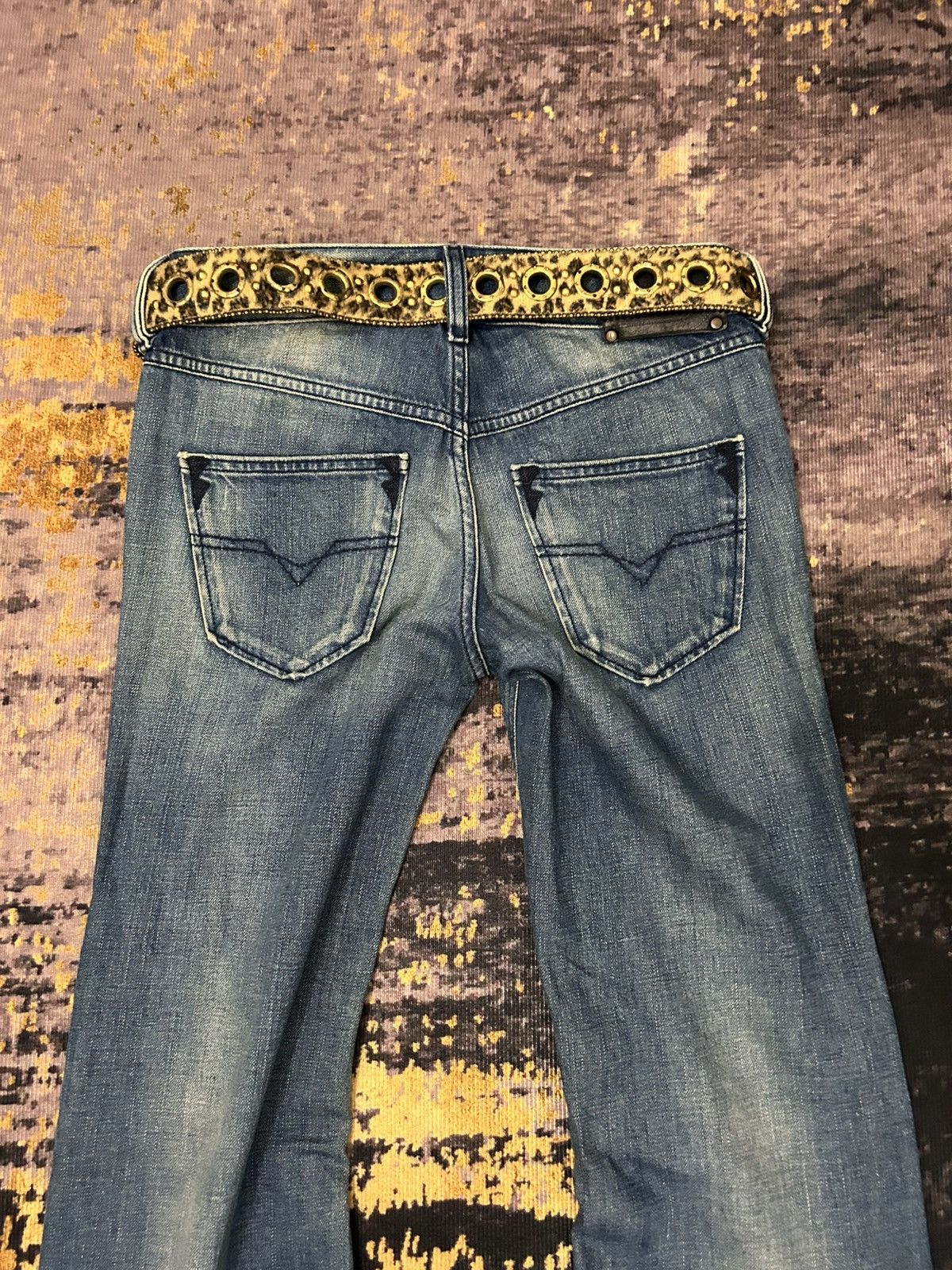 Diesel Diesel Vixy Blue Wash Flare Jeans Size US 28 / EU 44 - 8 Thumbnail