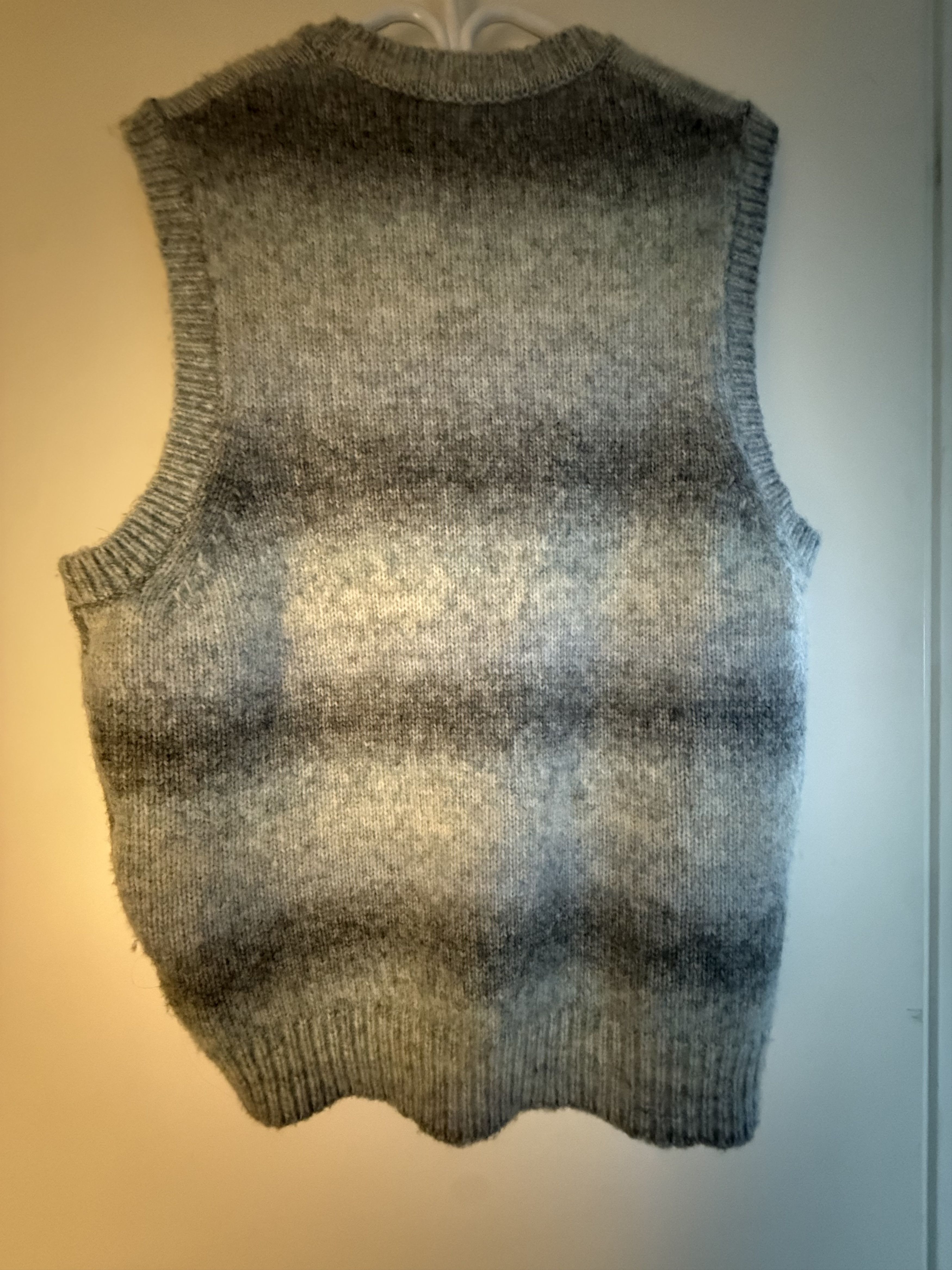 Kith Kith Sweater Vest w/ Embroidery & Gradient Coloring Size US S / EU 44-46 / 1 - 2 Thumbnail
