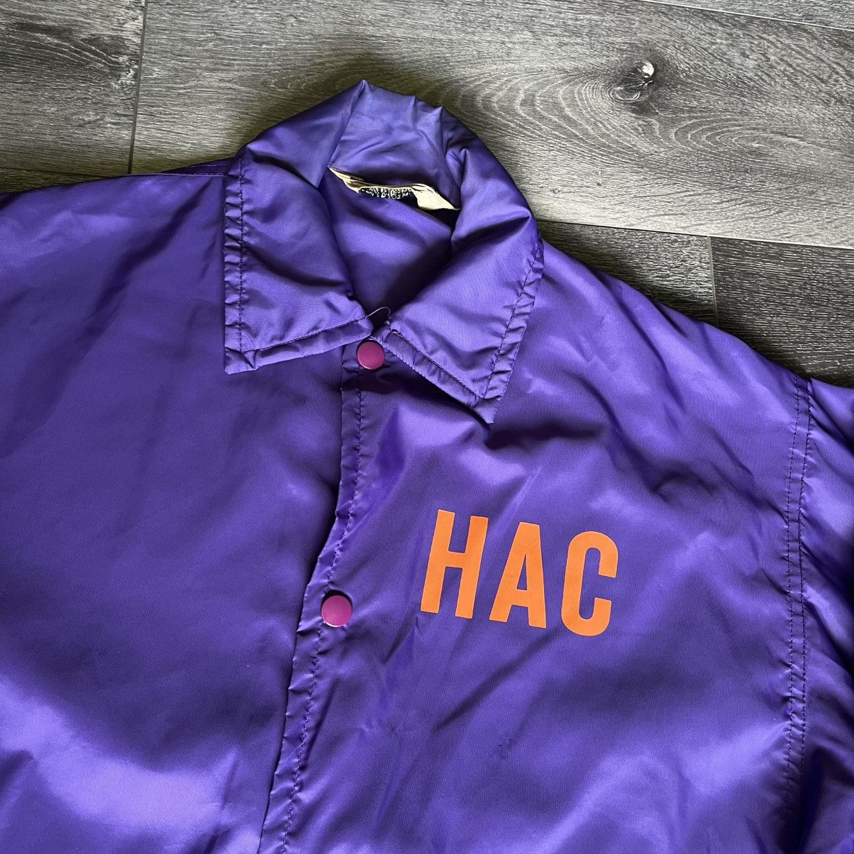 Vintage Vintage 1980s Hampton Aquatic Club Nylon Windbreaker Jacket Size US L / EU 52-54 / 3 - 3 Thumbnail