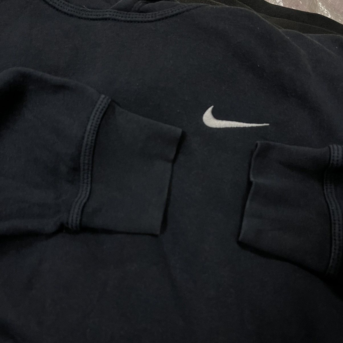 Nike Vintage NIKE Swoosh Hoodie Pullover Size US L / EU 52-54 / 3 - 3 Thumbnail