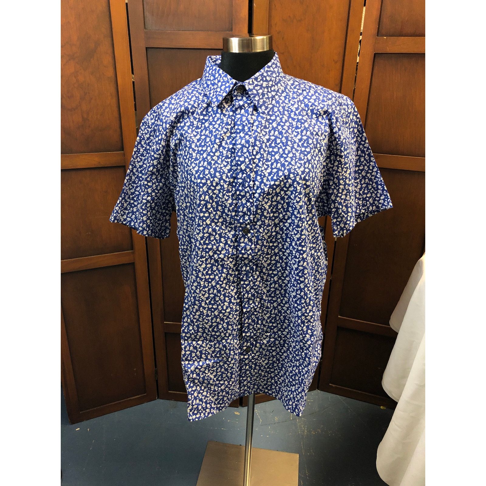 Michael Kors Men’s Michael Kors Short Sleeve Collared Button Down Shirt Size US L / EU 52-54 / 3 - 1 Thumbnail