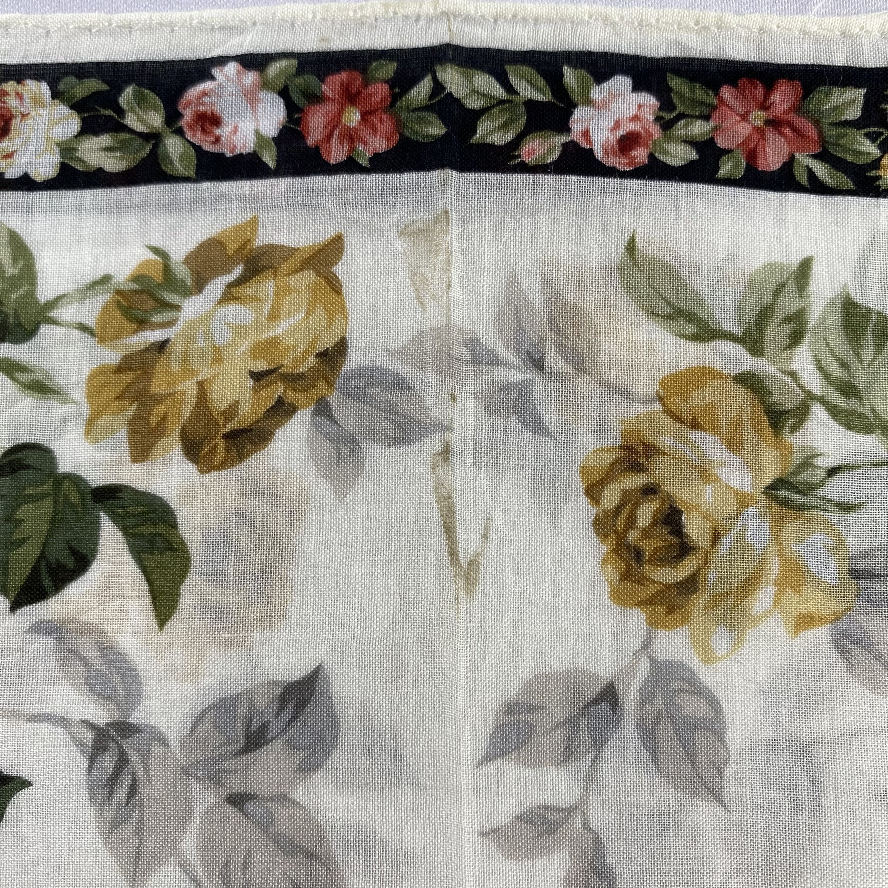 Vintage Yves Saint Laurent Handkerchief / Neckerchief-P1041 Size ONE SIZE - 6 Thumbnail