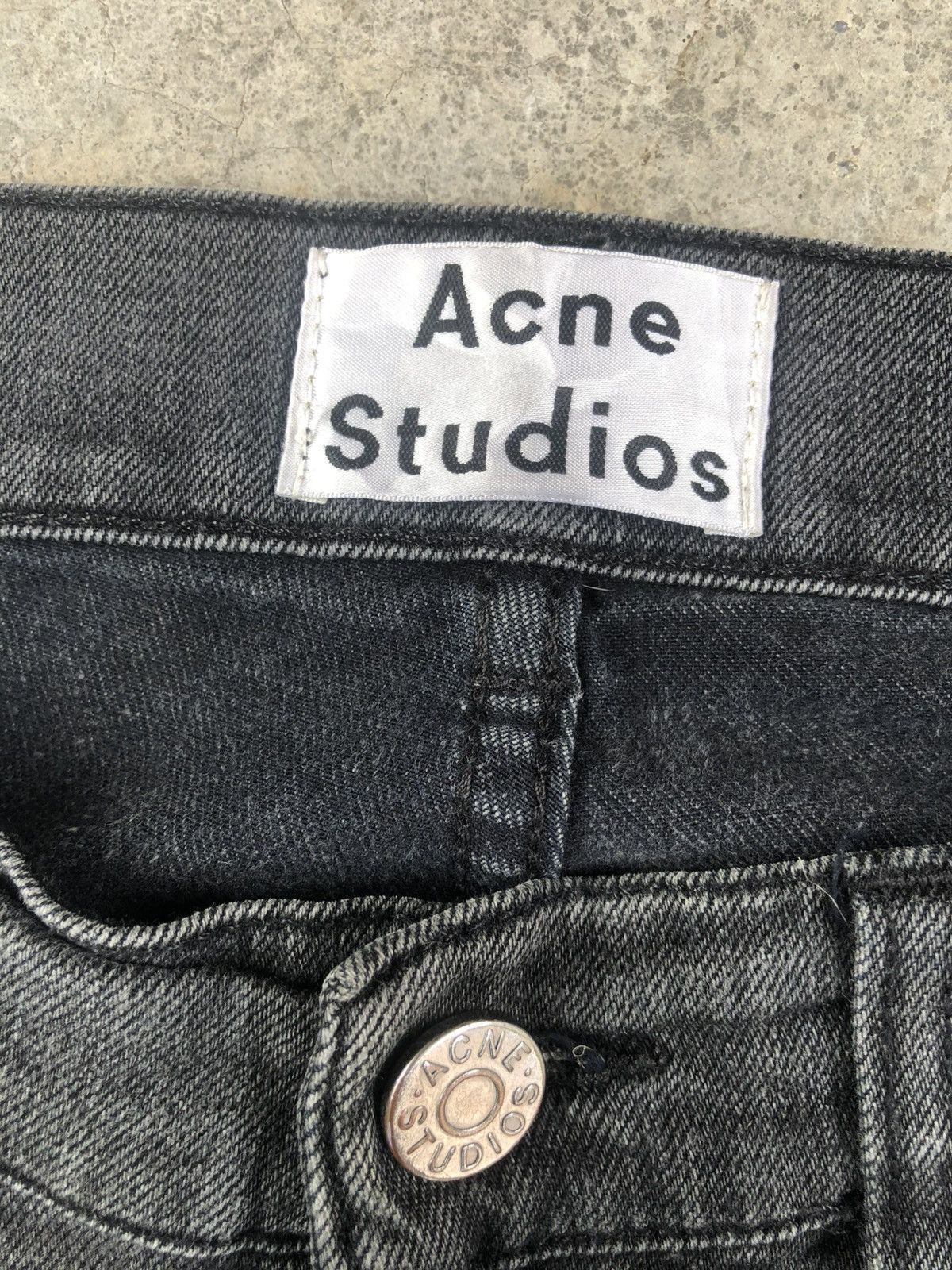 Acne Studios Acne Studios Jeans Distressee Jeans Size US 31 - 19 Thumbnail
