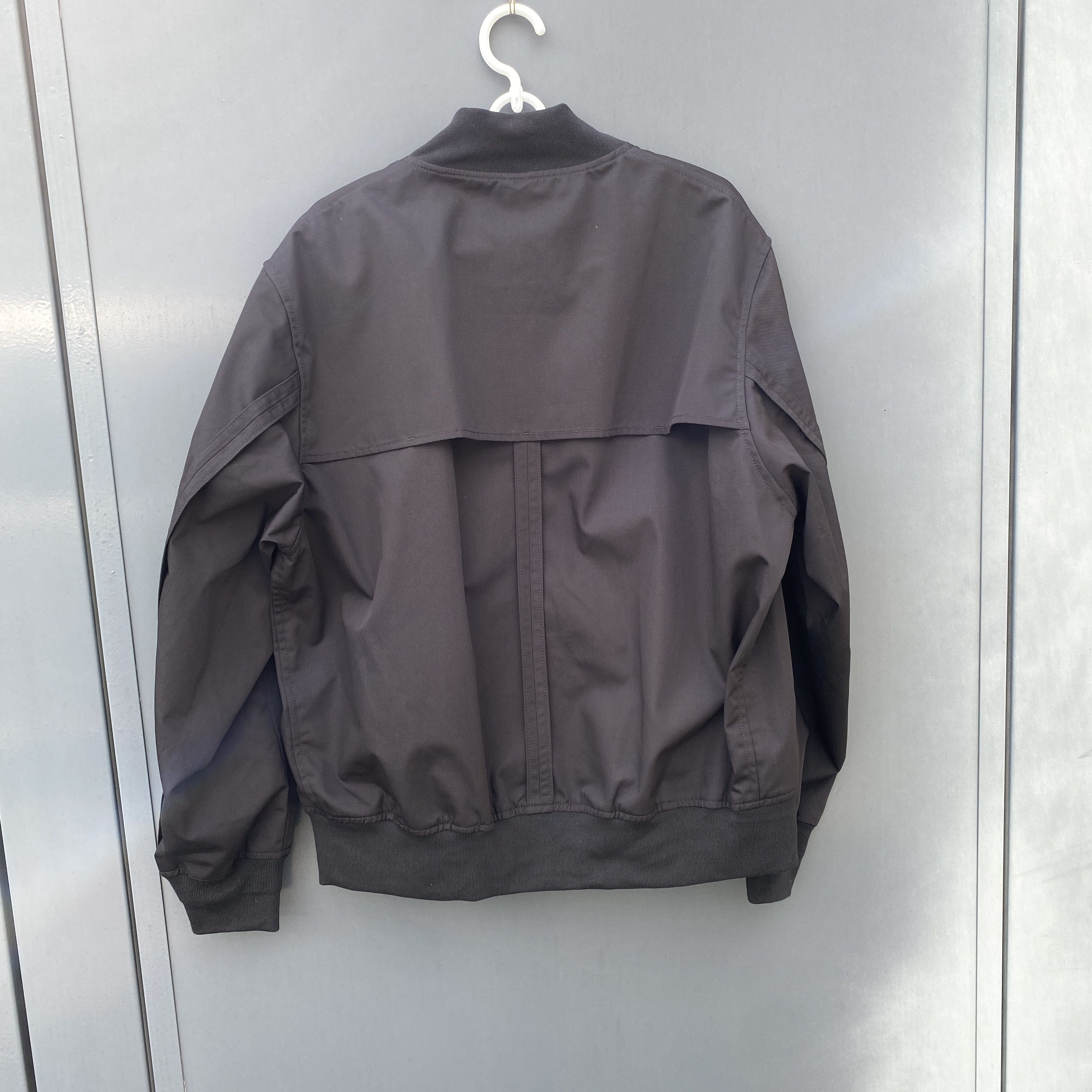 Japanese Brand × Jun Takahashi × Undercover Undercover × GU Kosmik Noise Blouson Type Jacket Black Size US M / EU 48-50 / 2 - 2 Thumbnail